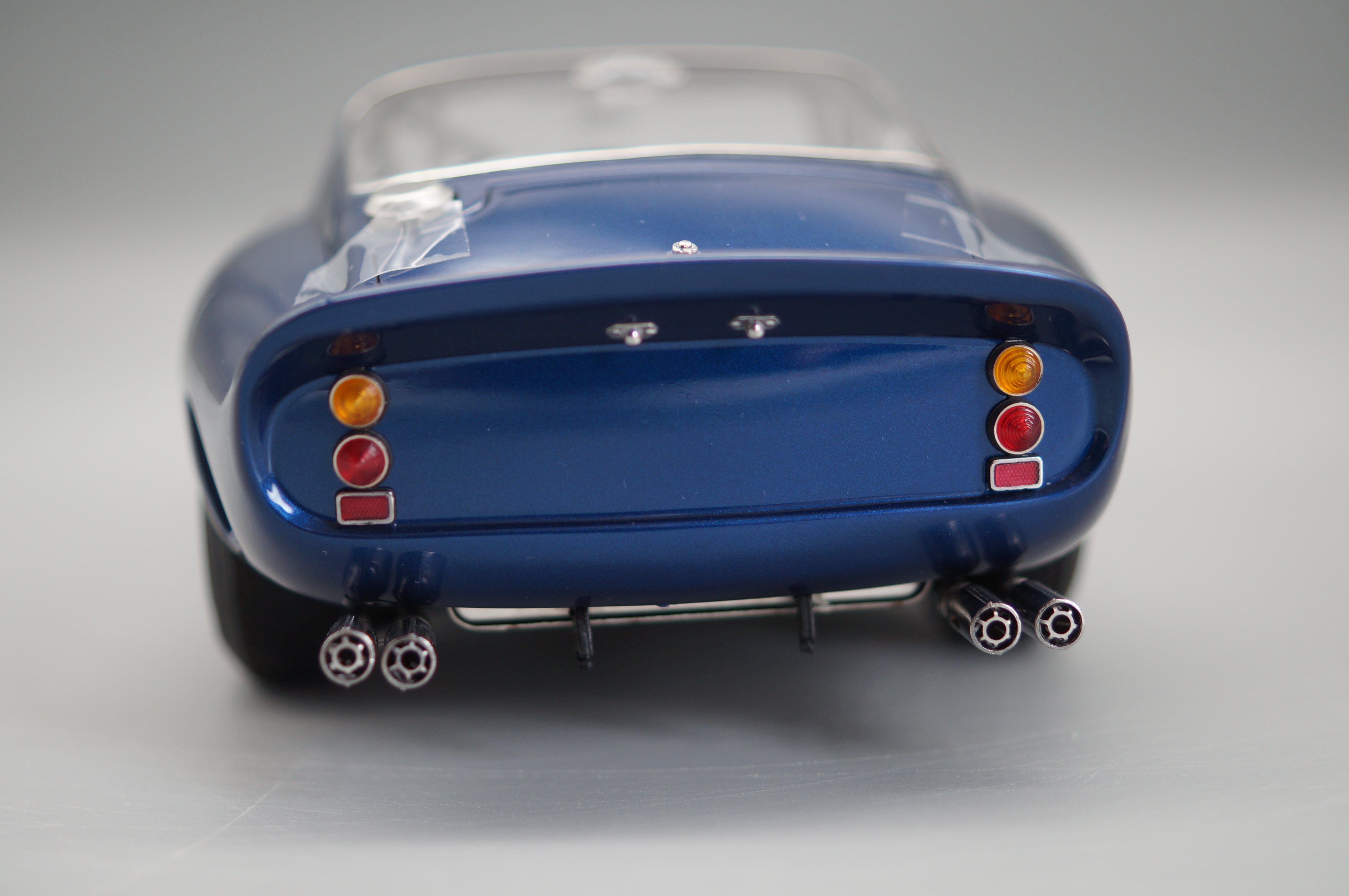 1/18 CMC Ferrari 250 GTO 1962 BLUE #1782 CMC M-152 -pre-owned-
