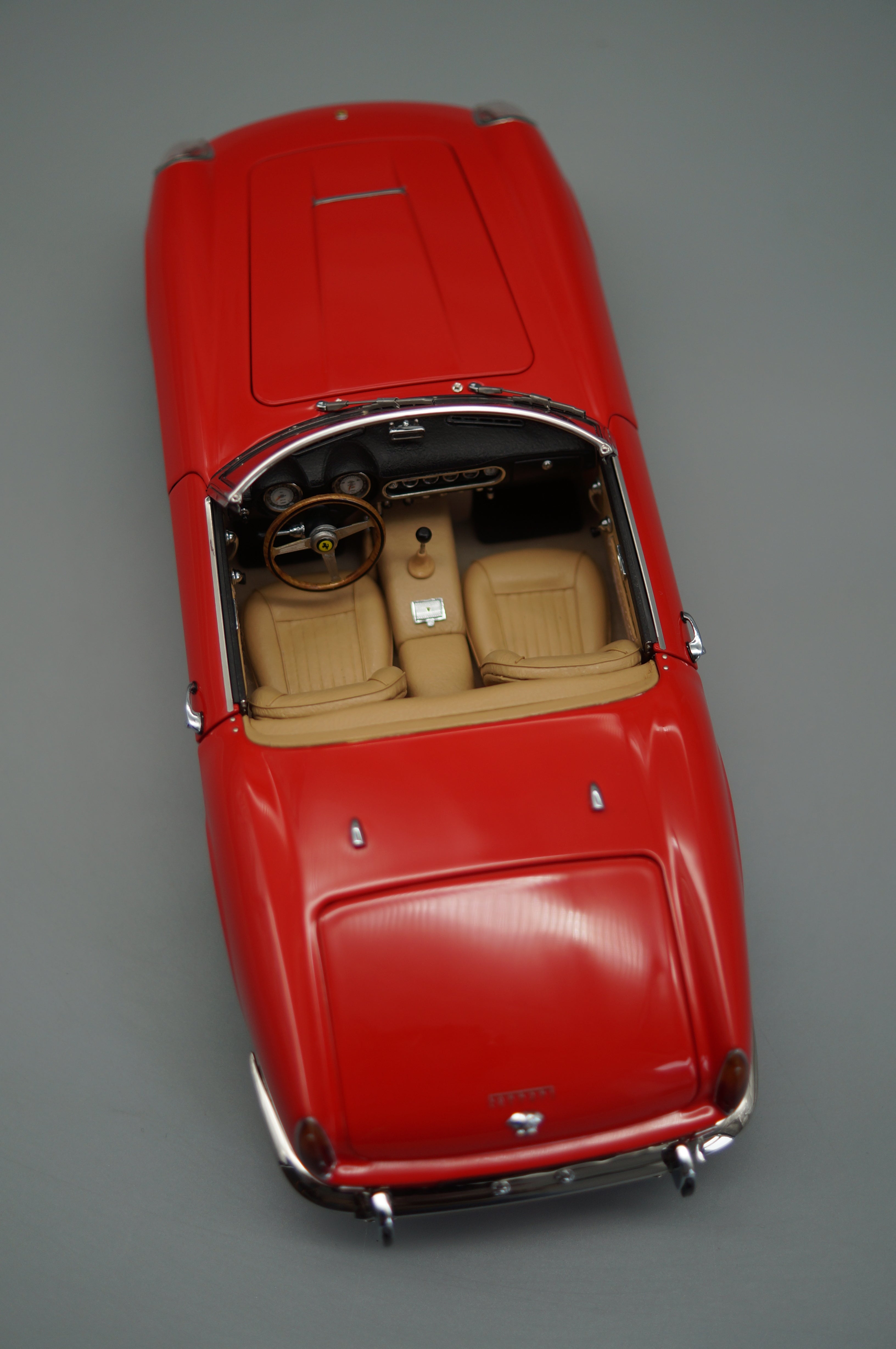 1/18 Ferrari 250 SWB Spyder California 1961 red #0117 CMC M-091 -pre-owned