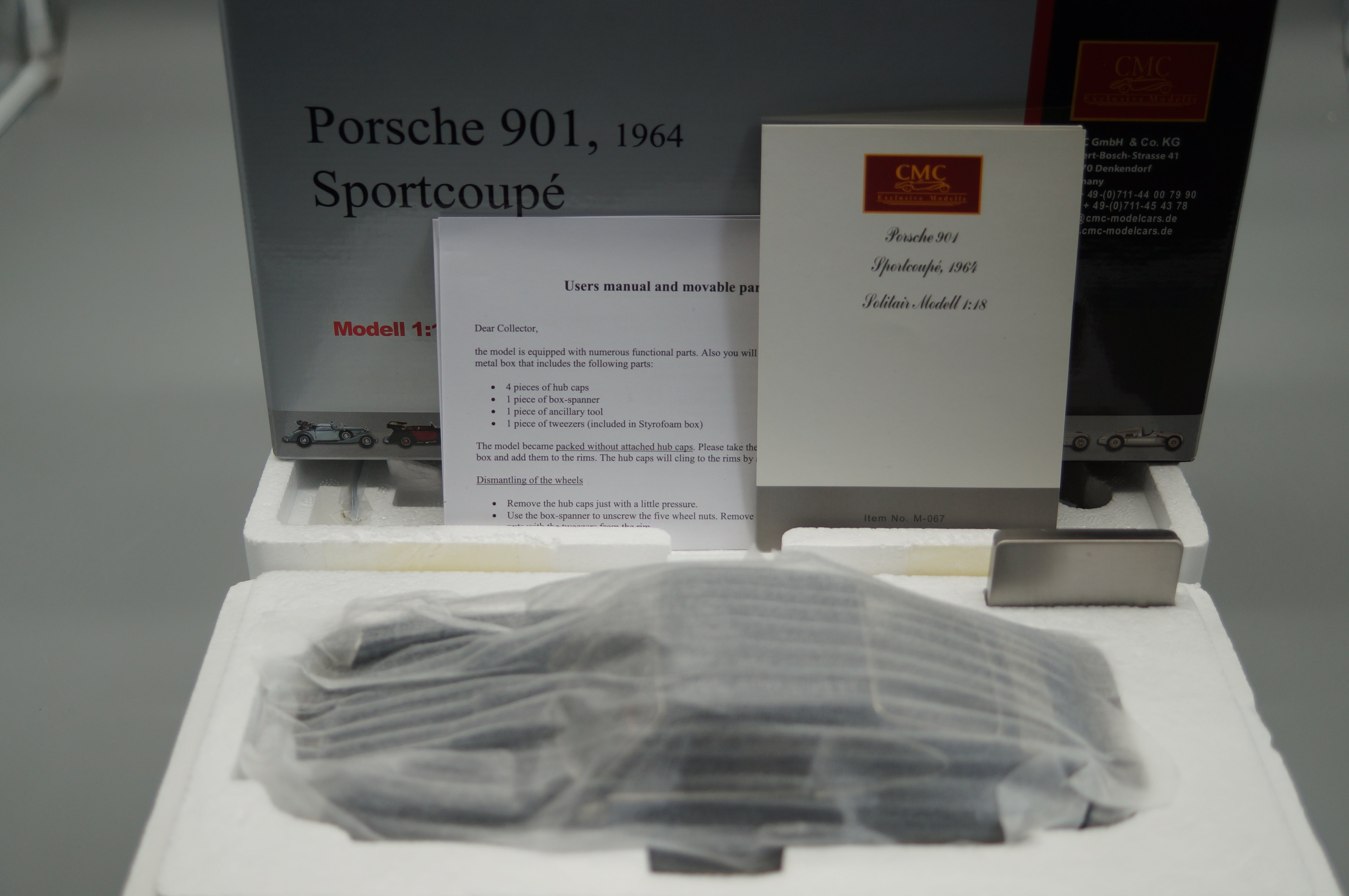 1/18 Porsche 901 Coupe Bali Blue #2097 CMC M-067 -pre-owned