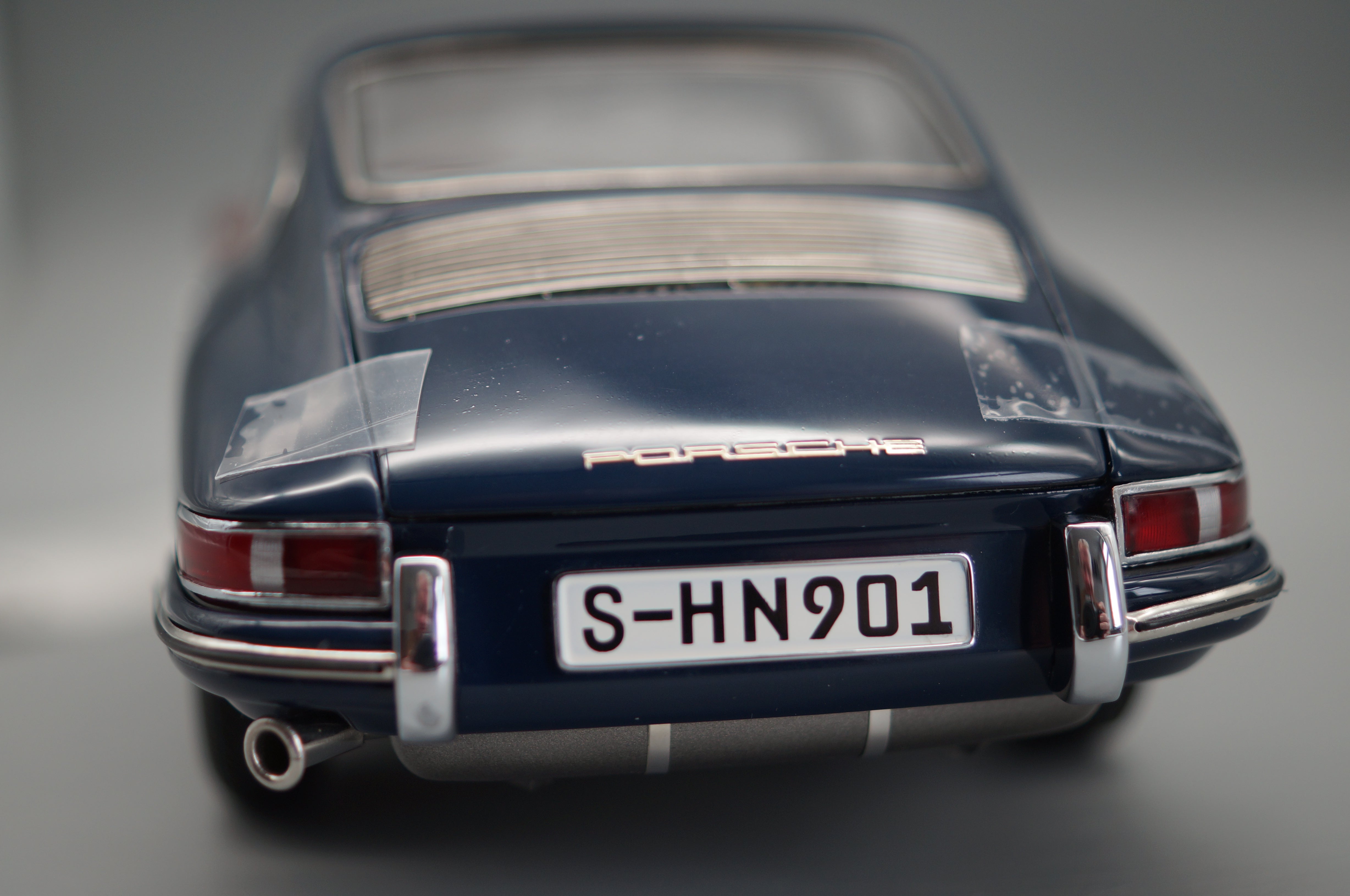 1/18 Porsche 901 Coupe Bali Blue #2097 CMC M-067 -pre-owned