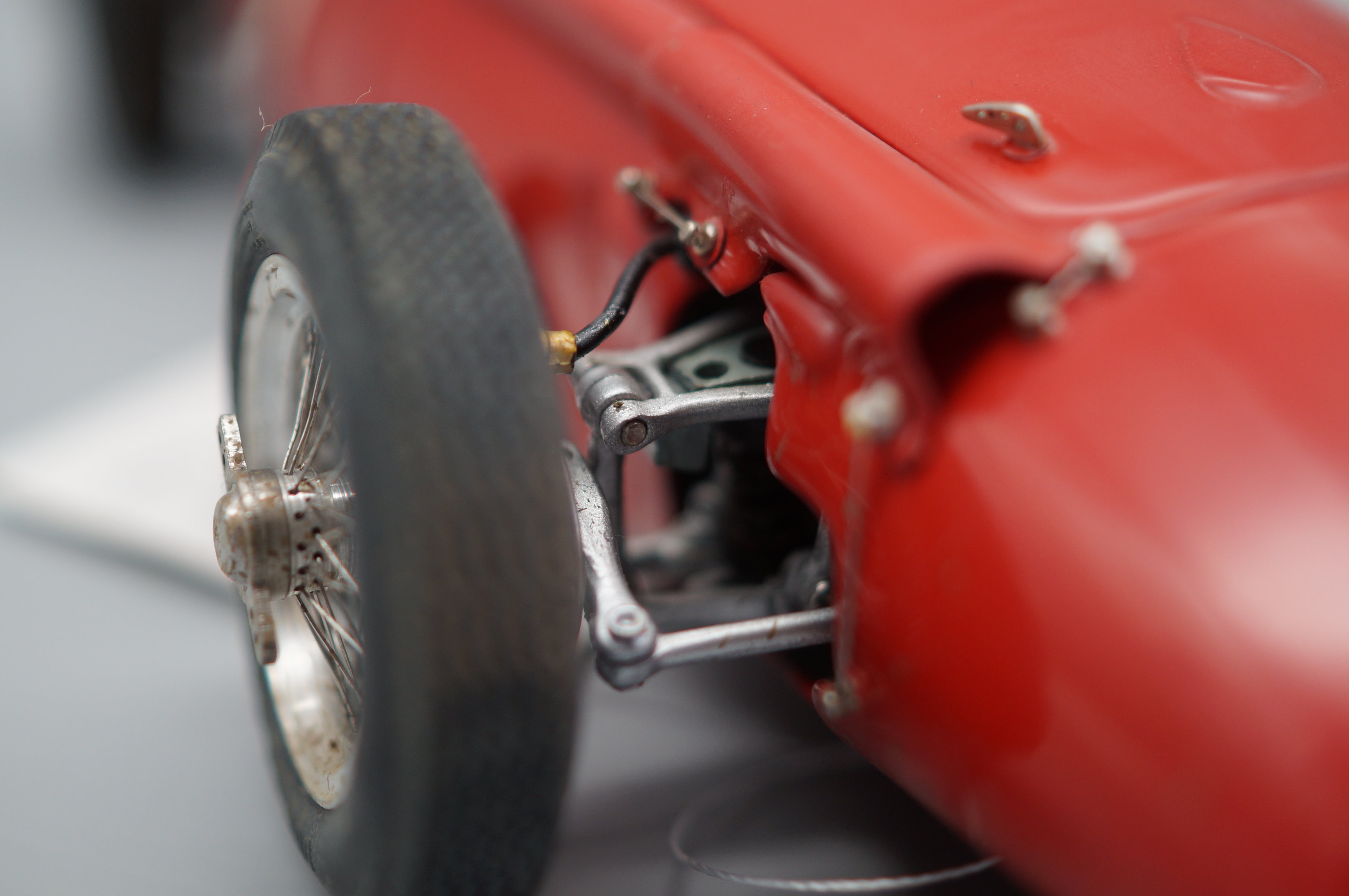 1/18 Maserati 250F #2 Dirty Hero collectors edition 20 years #0057/1000 CMC M-148 - pre-owned