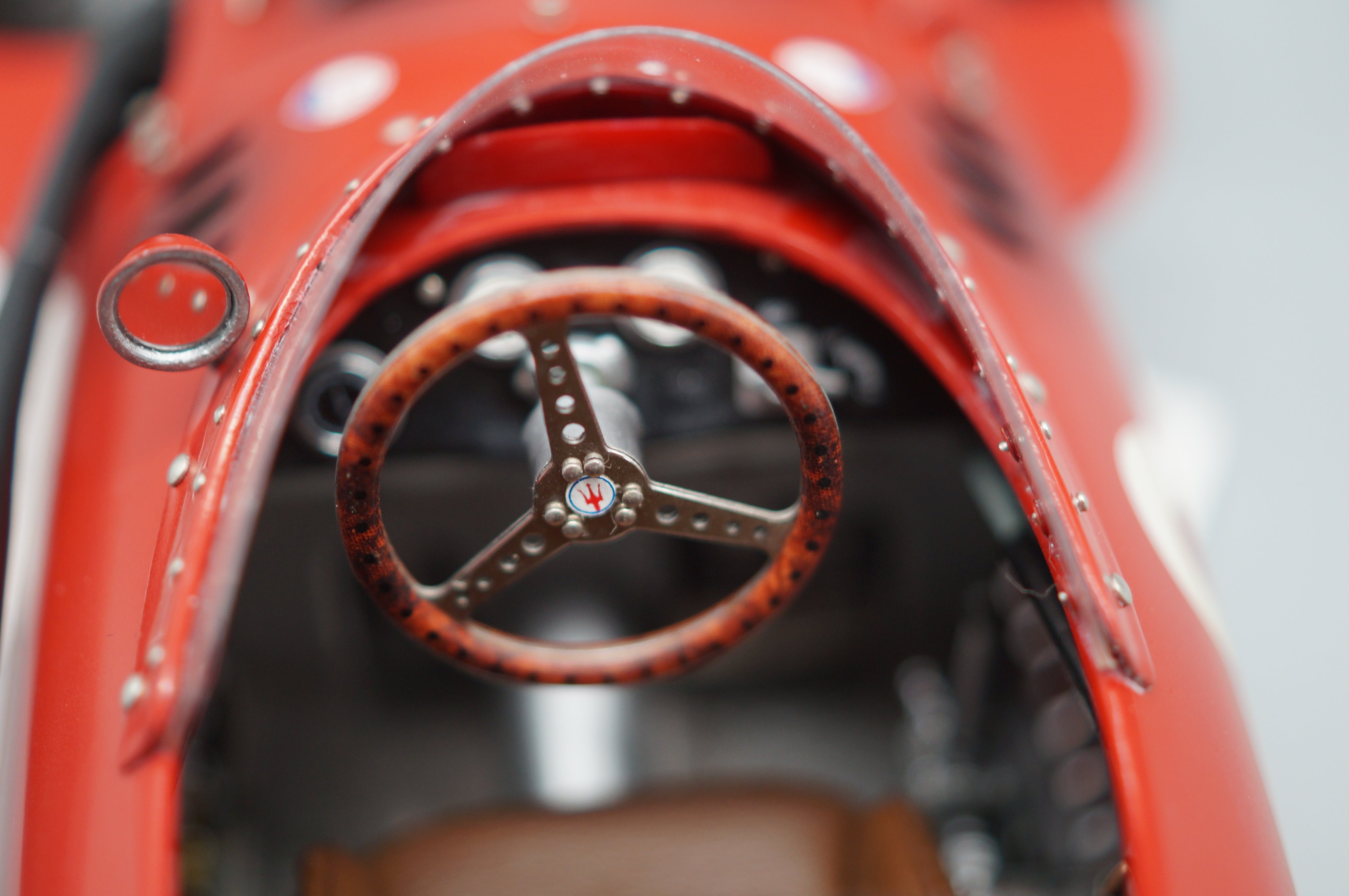 1/18 Maserati 250F #2 Dirty Hero collectors edition 20 years #0057/1000 CMC M-148 - pre-owned