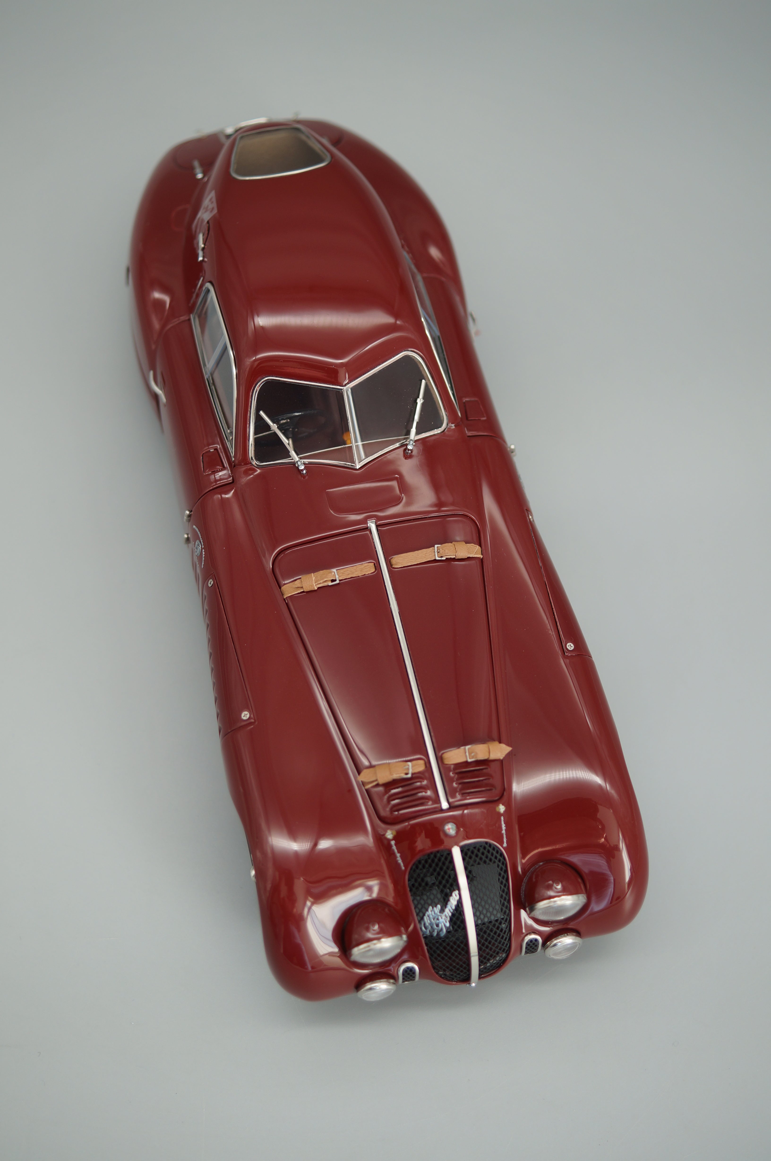 1/18 Alfa Romeo 8C 2900B Speciale Touring Coupe 1938 #2211 CMC M-107 -pre-owned