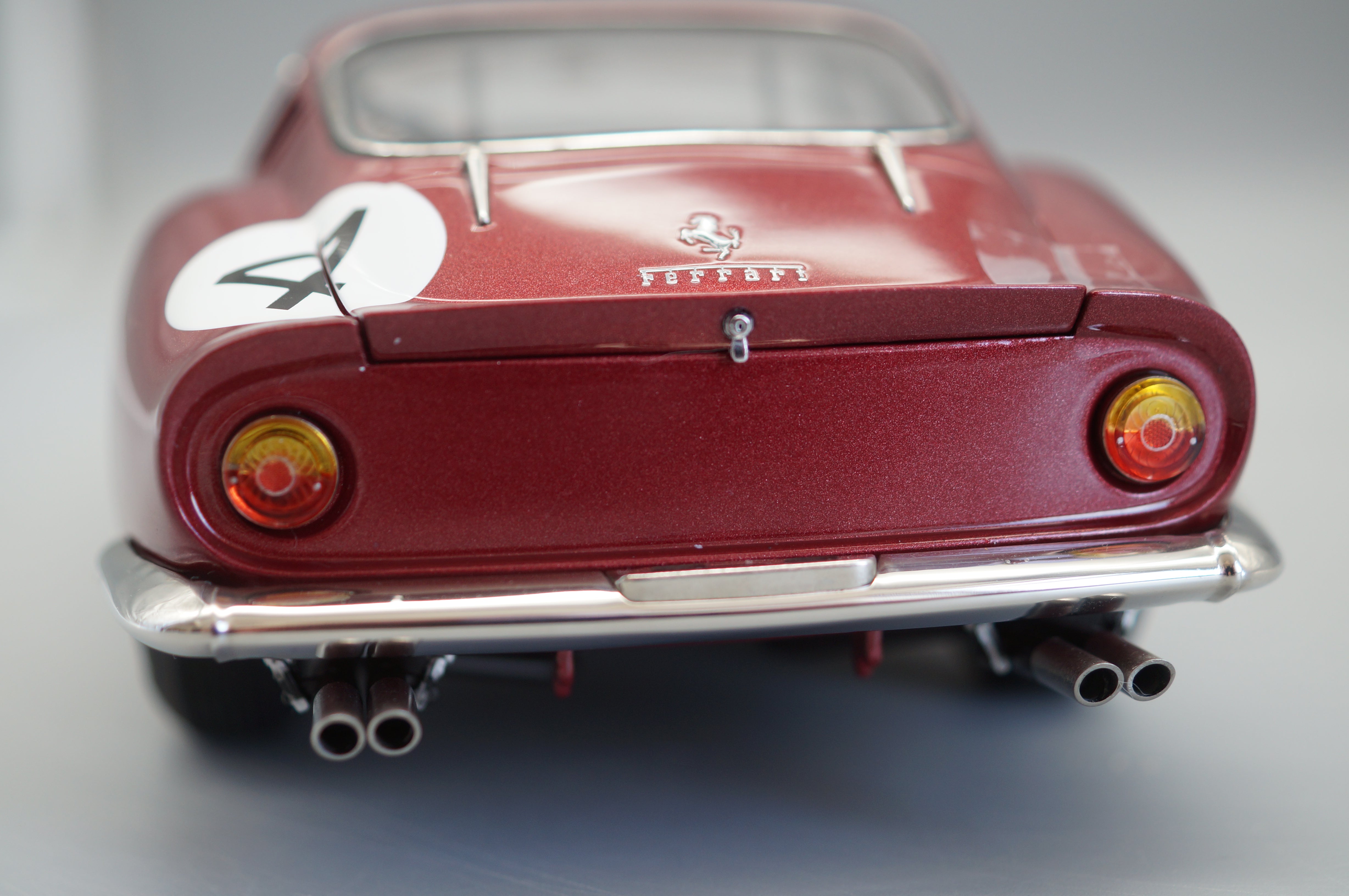 1/18 Ferrari 275 GTB/C #4 Pedro Rodriguez Chassis 09063 from 1966 ruby red #0214/1000 CMC M-213 -pre-owned