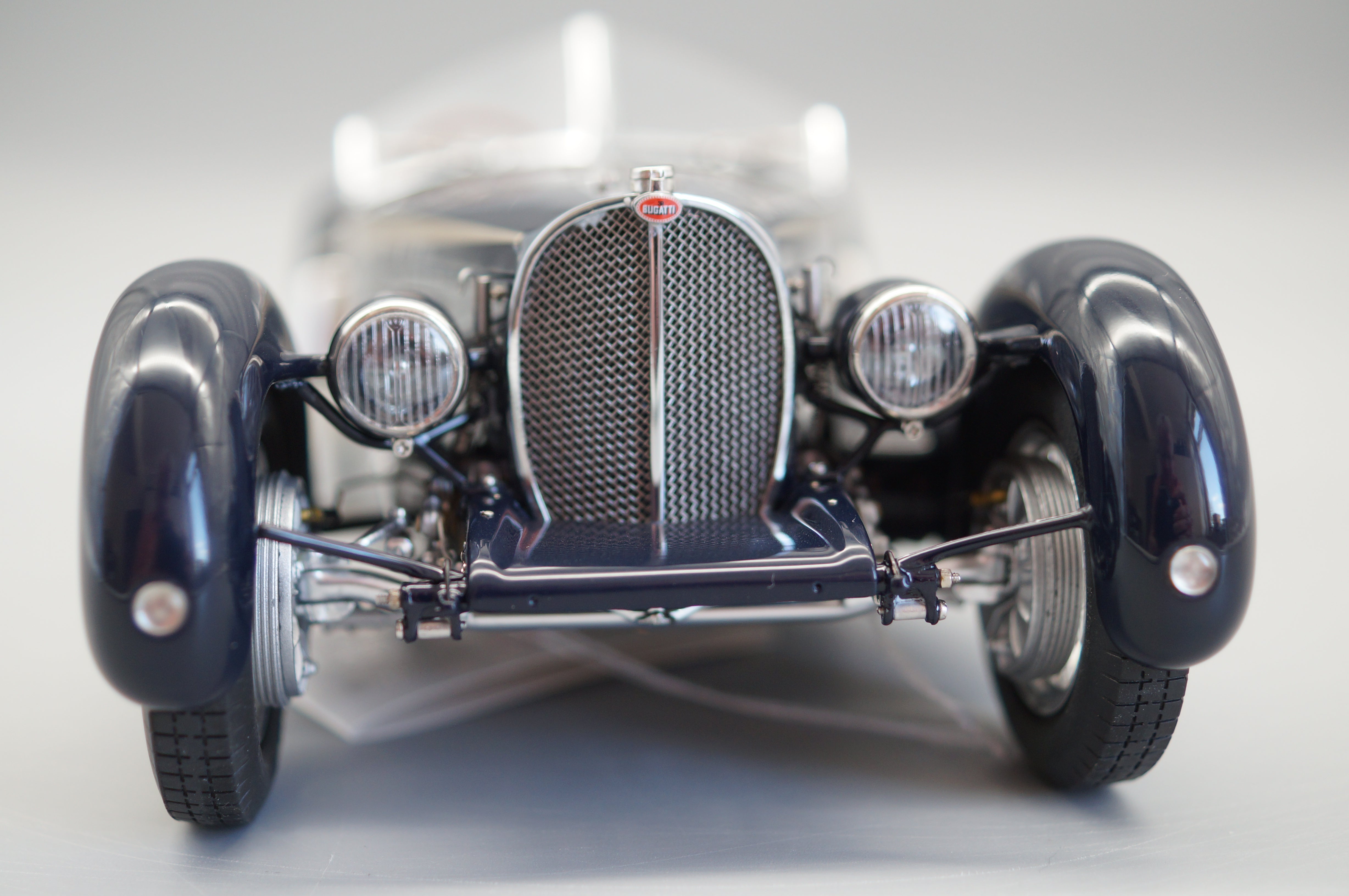 1/18 Bugatti 57 SC Corsica Roadster #1337 CMC M-106 - pre-owned