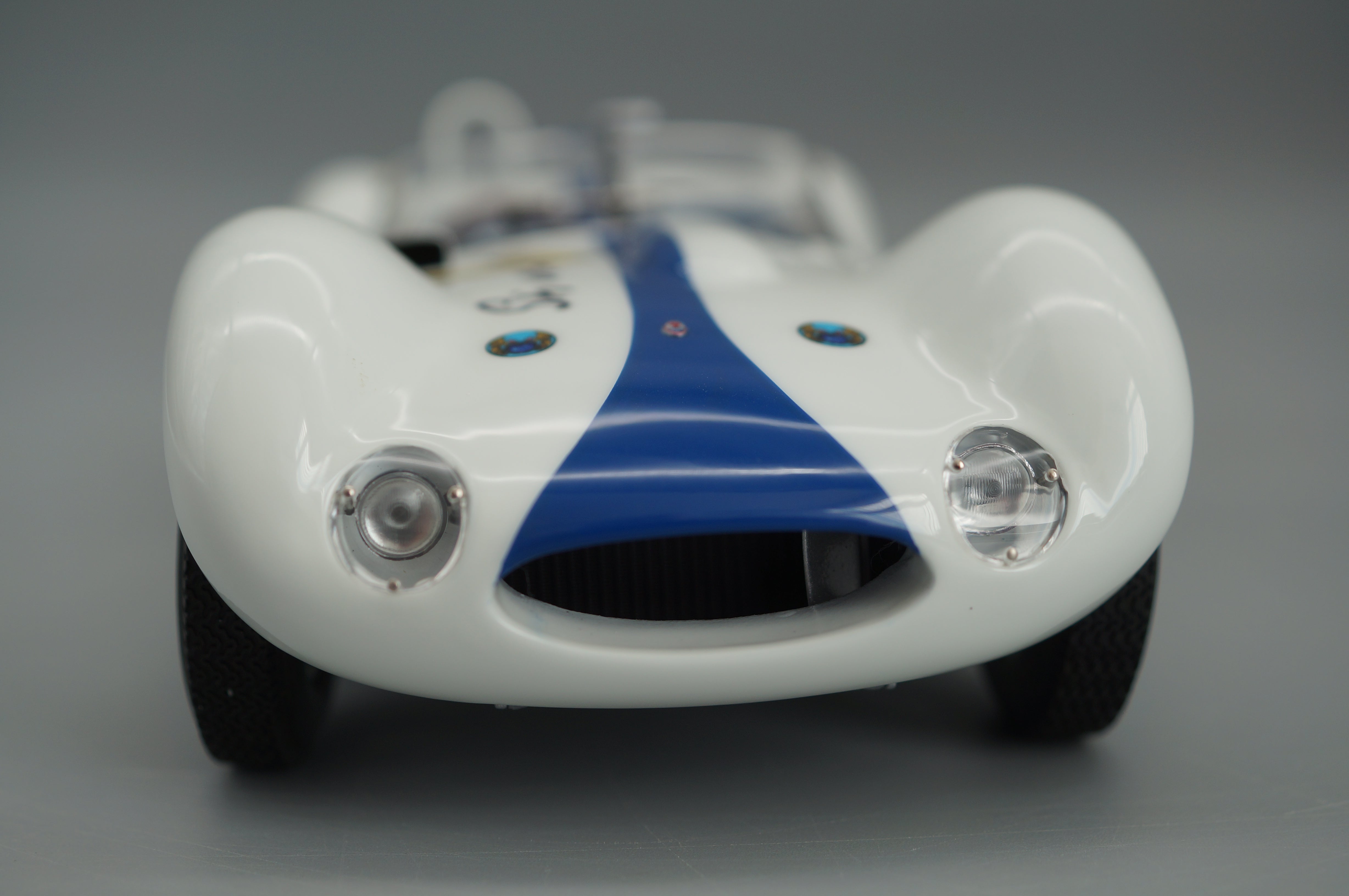 1/18 Maserati Tipo 61 Birdcage #7 Signatur Edition Stirling Moss #222/500 CMC M-149 -pre-owned