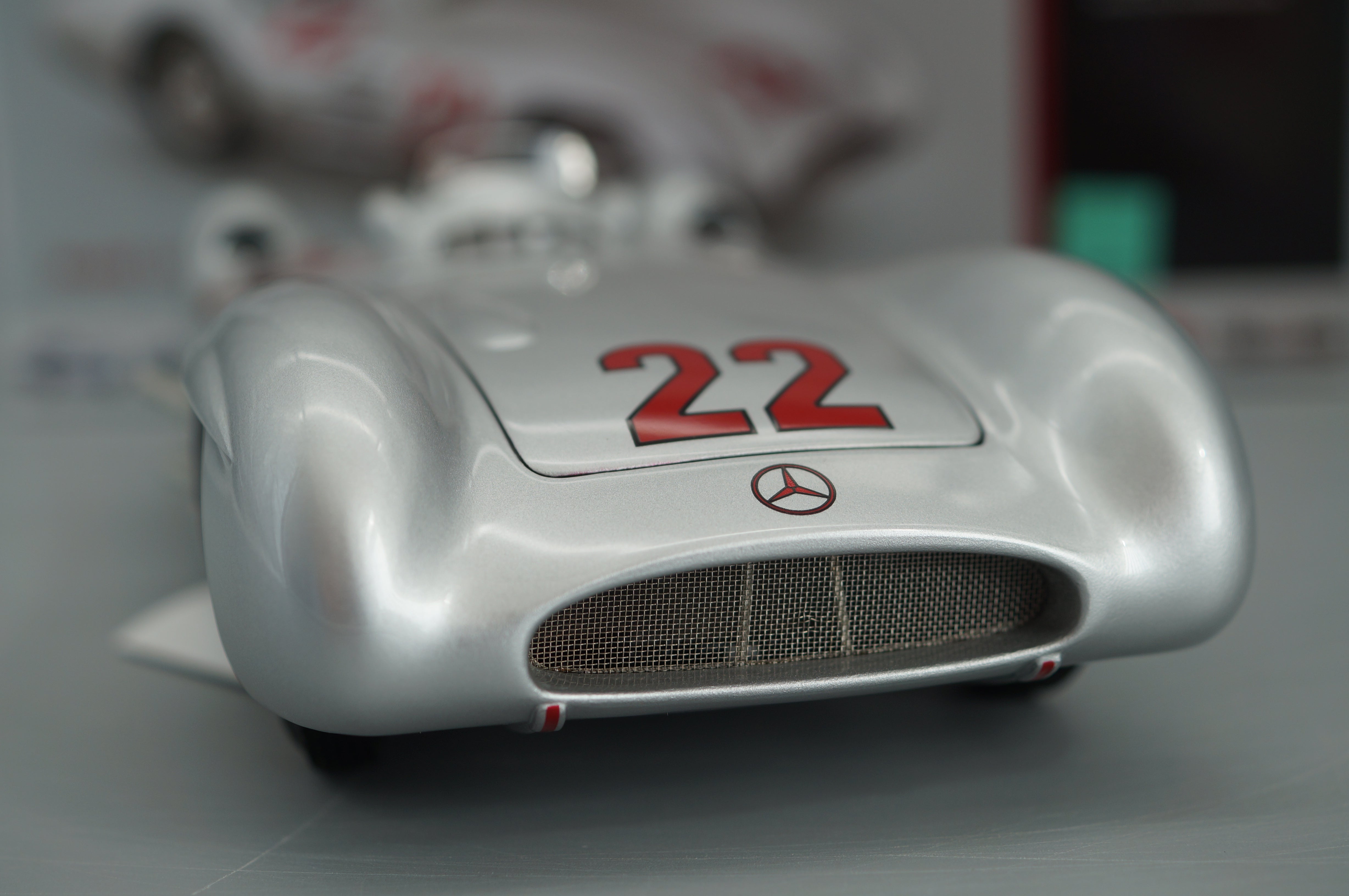 Mercedes-Benz W196R #22 H.Herrmann CMC M-128C LE 1,000 pieces -pre-owned-