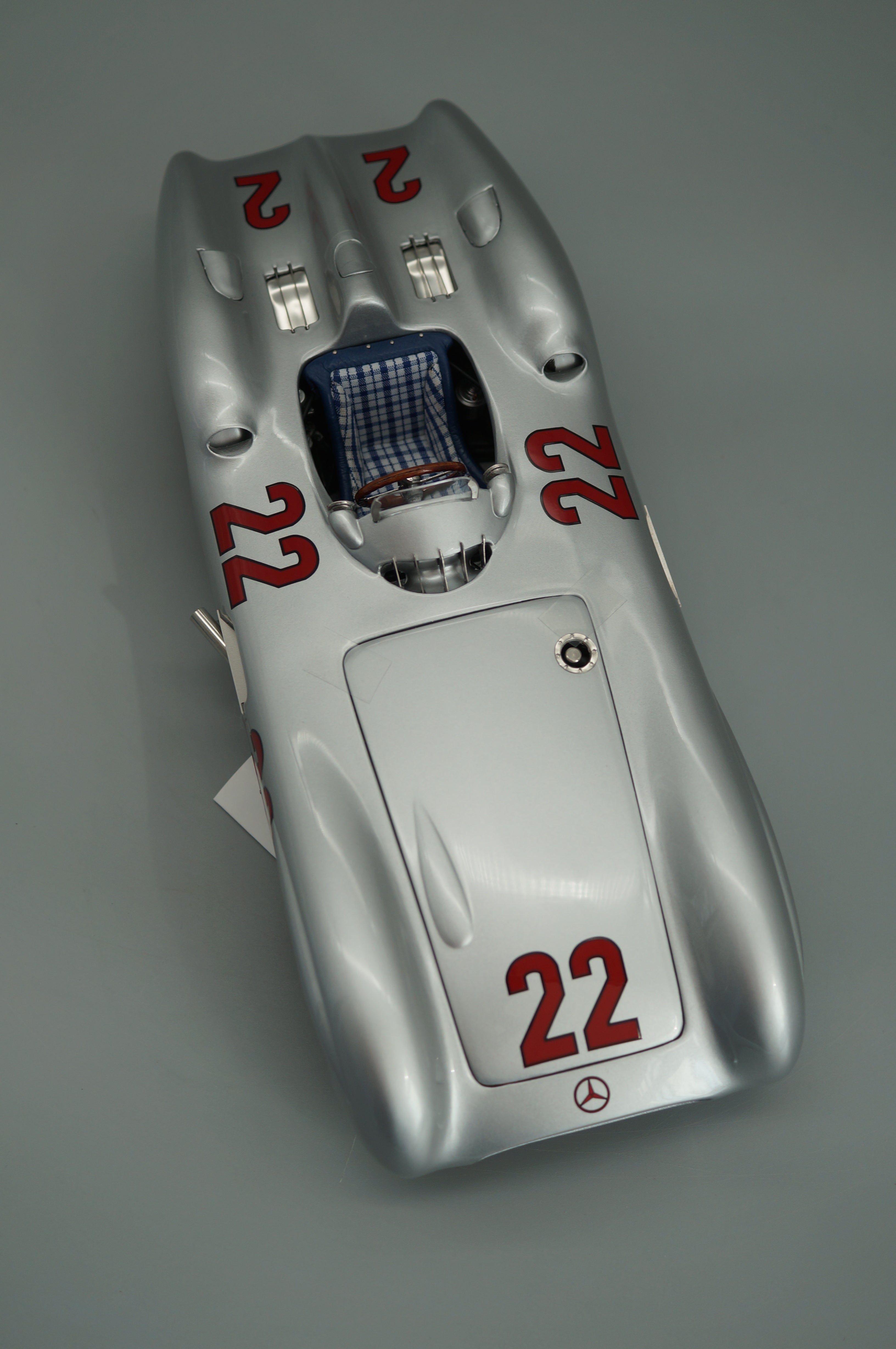 Mercedes-Benz W196R #22 H.Herrmann CMC M-128C LE 1,000 pieces -pre-owned-