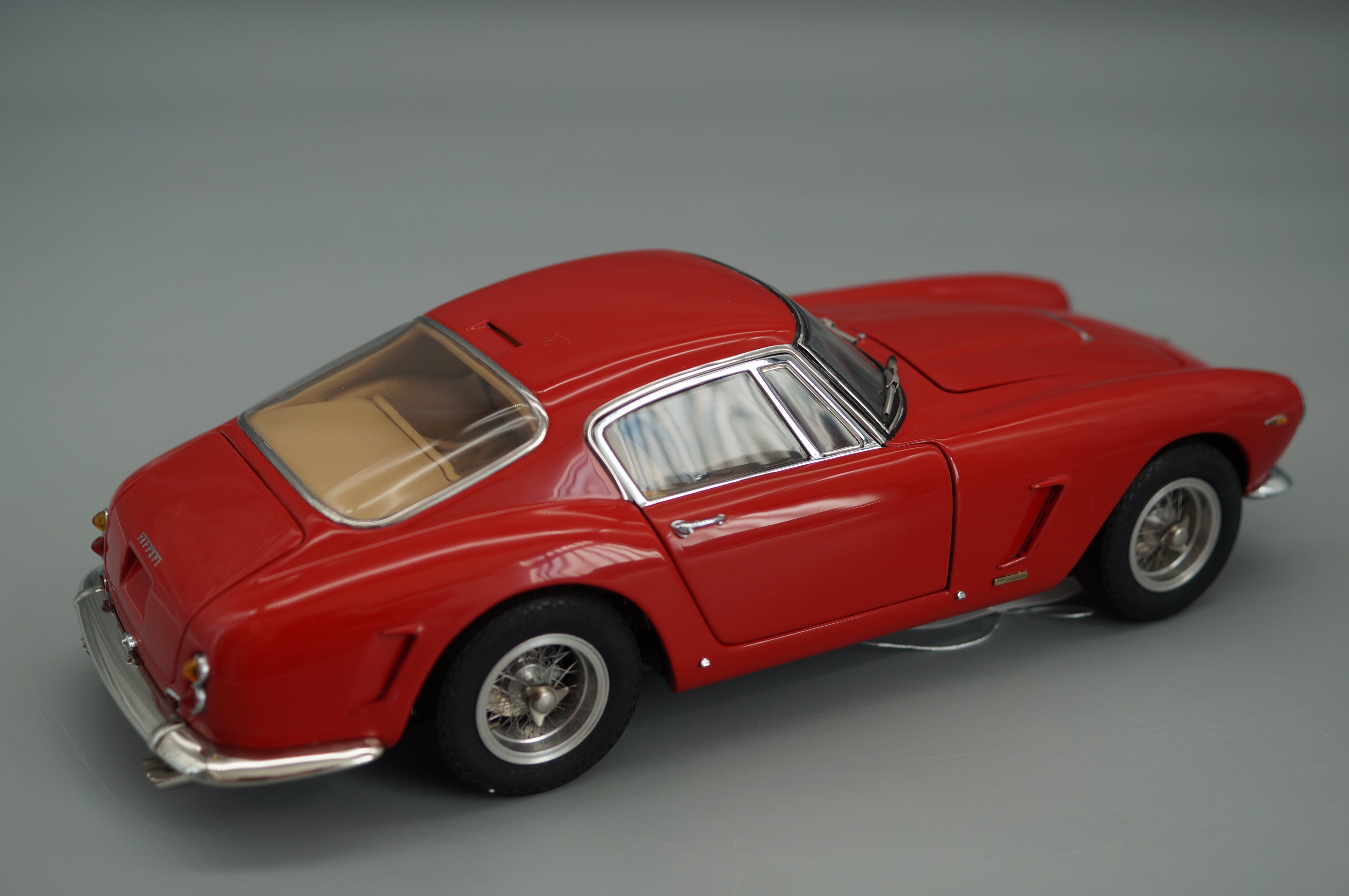 1/18 Ferrari 250 GT Berlinetta SWB RED #9655 CMC M-046 - pre-owned