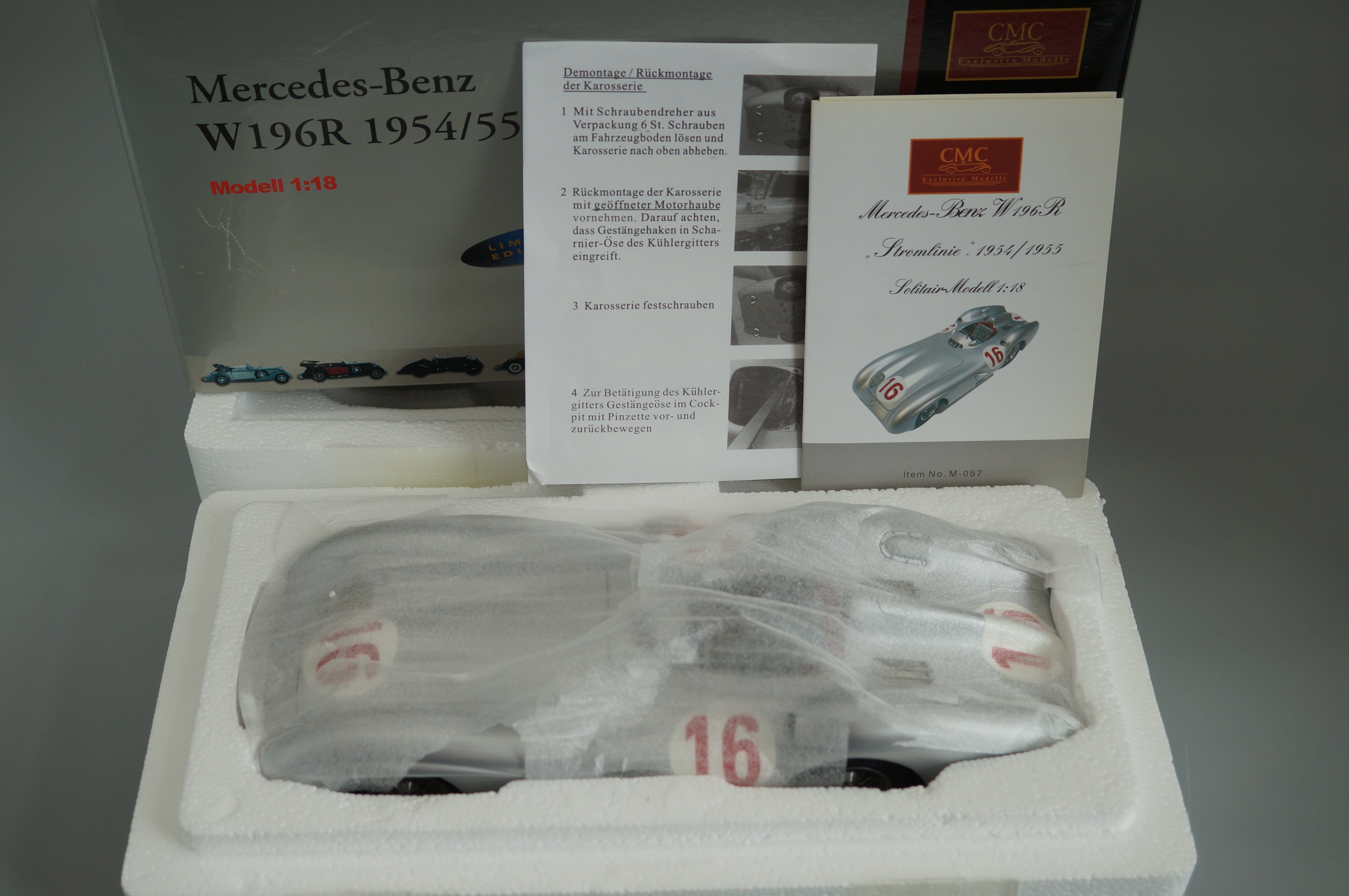 1/18 Mercedes-Benz W196R #16 Stirling MOSS #2781/4000 CMC M-057 - pre-owned