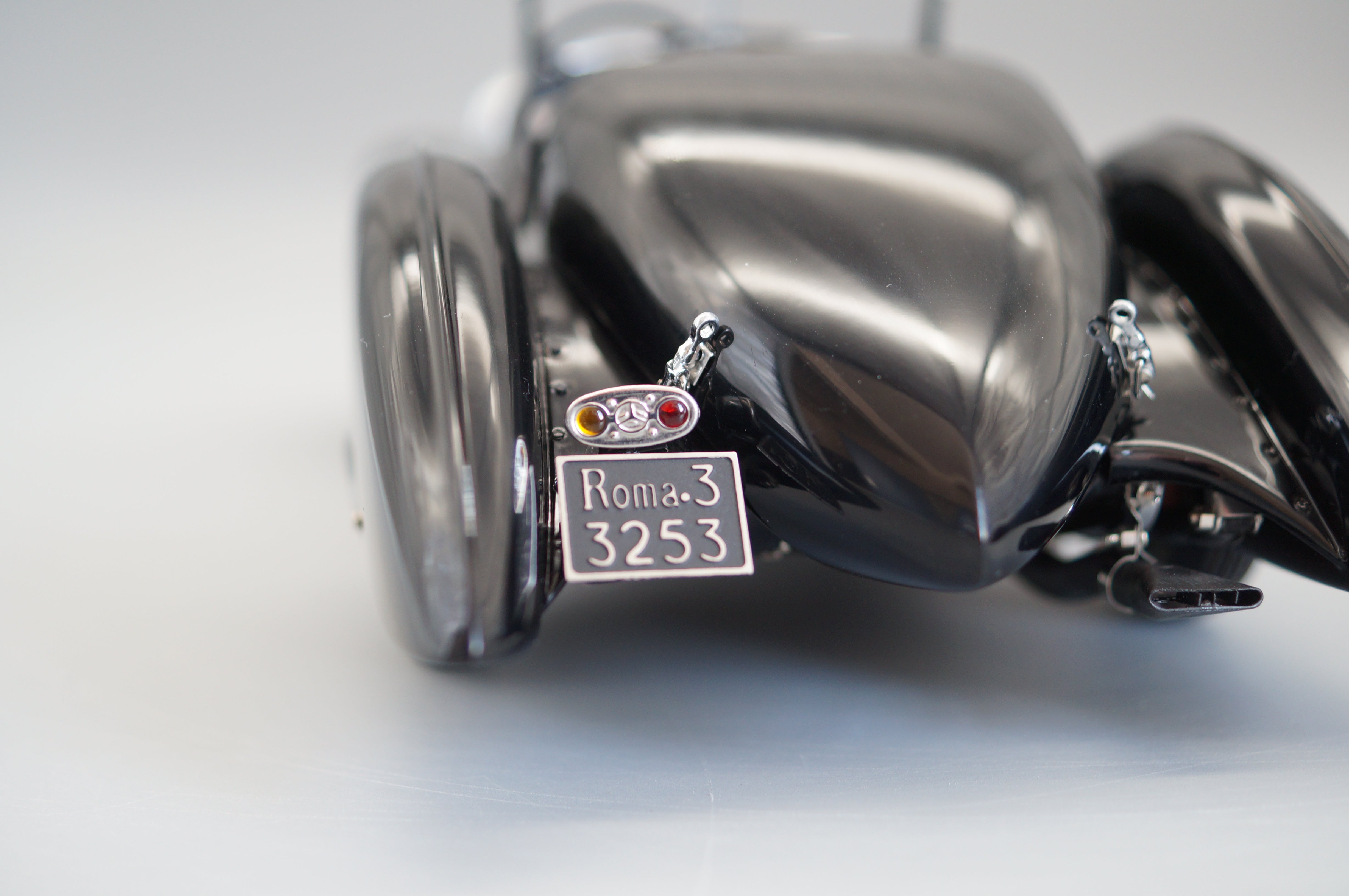 1/18 Mercedes-Benz SSK "Black Prince" 1934 CMC #1334 M-225 - PRE-OWNED