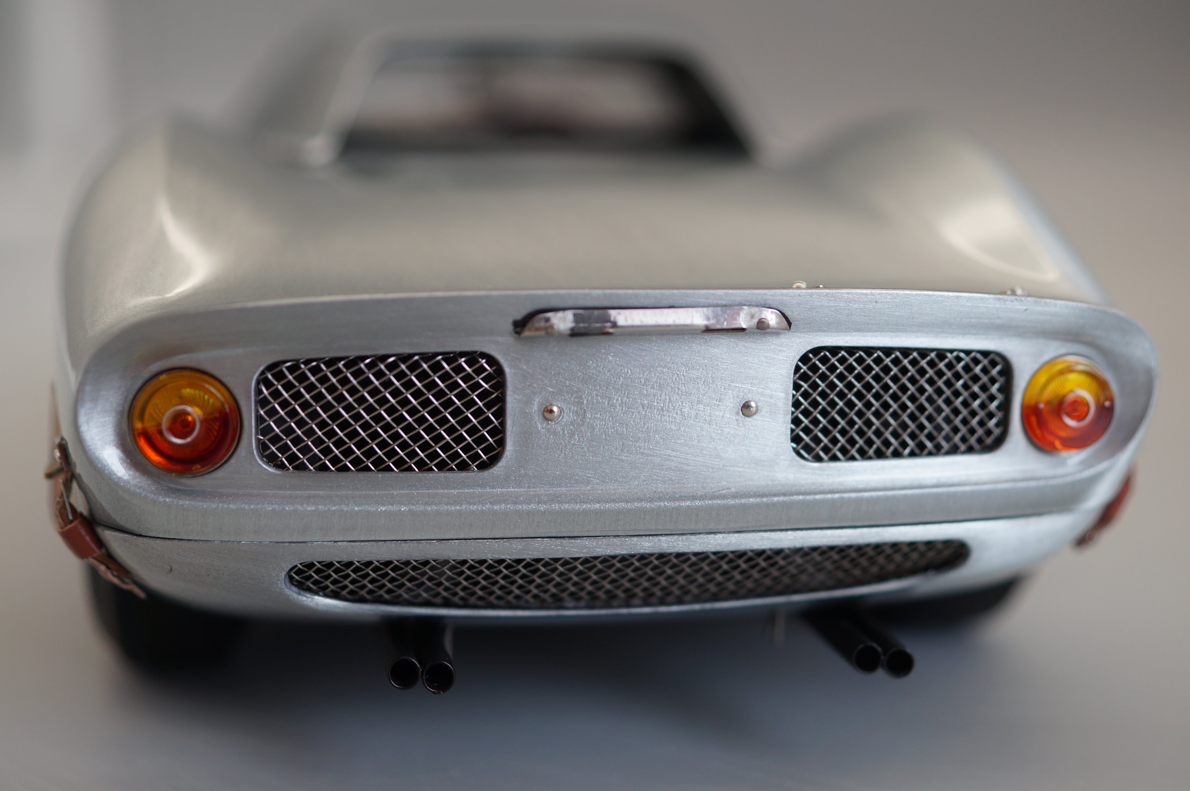 1/18 Ferrari 250 LM Special Edition Retro Classics Essen 2026 Clear Finish CMC M-297