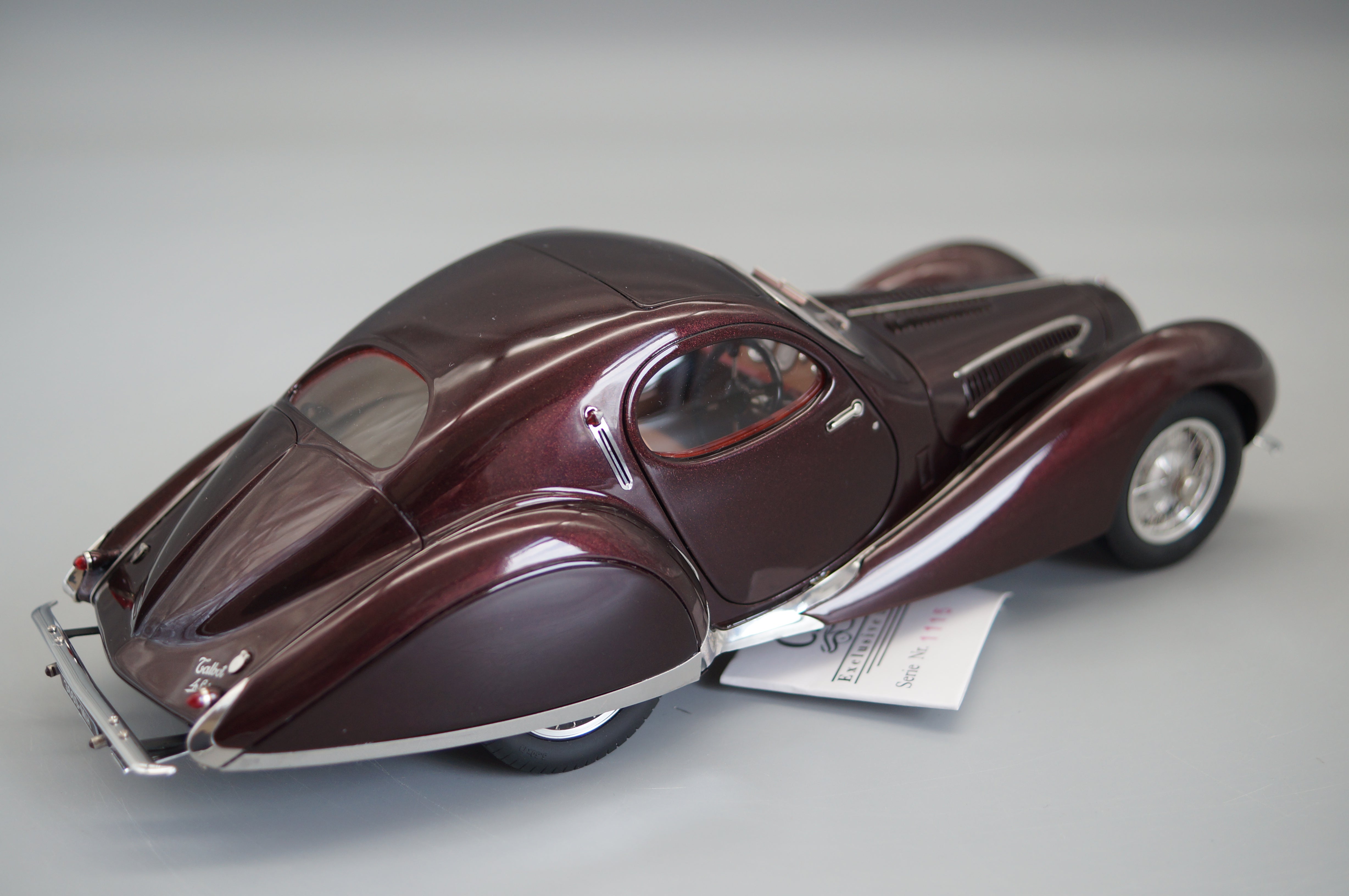 Talbot-Lago Coupé T150 C-SS Figoni &amp; Falaschi "Teardrop" "Memory Edition" Aubergine CMC M-179