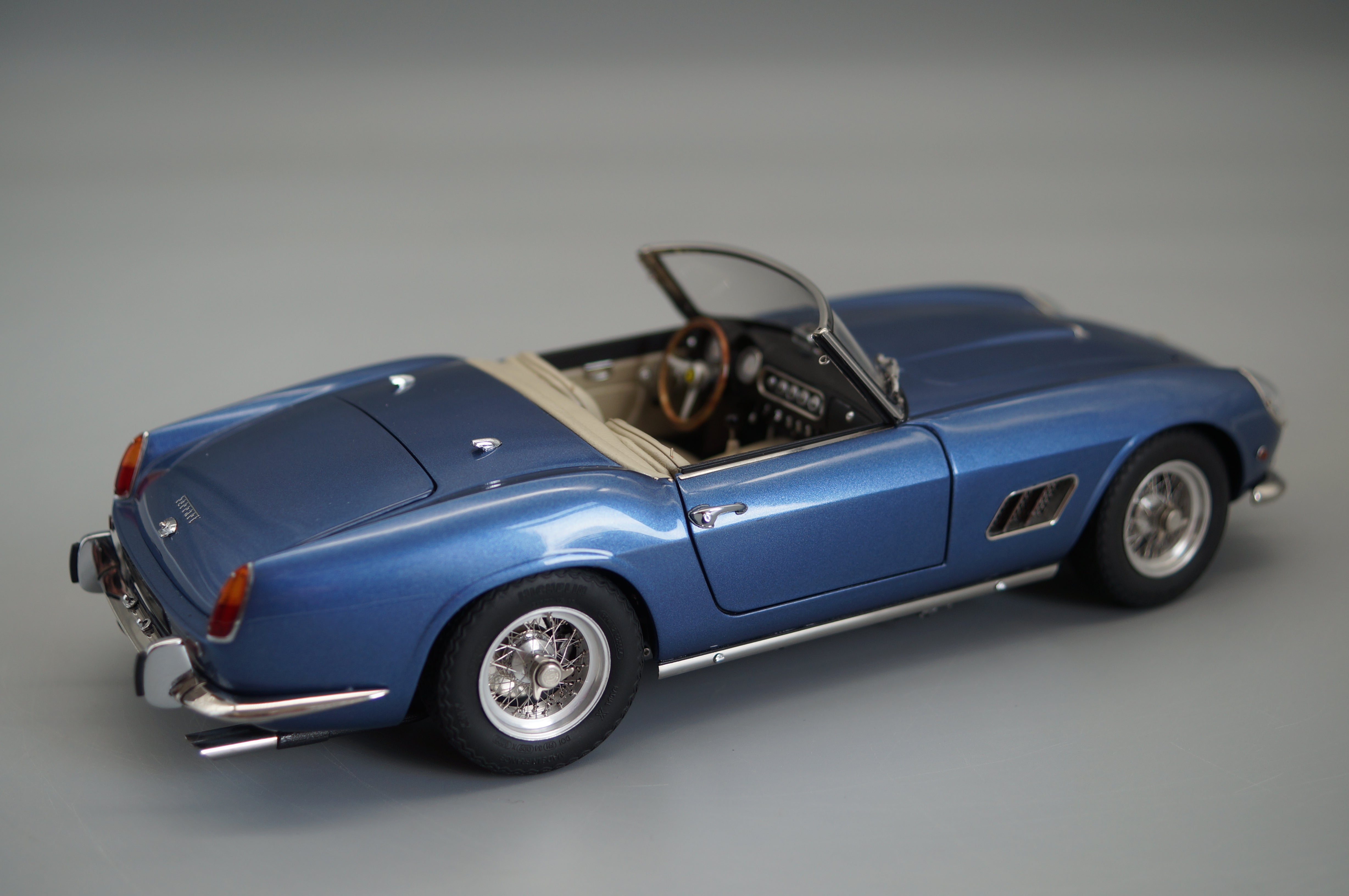Ferrari 250 Testa Rossa #DM 124, 1958 (black), Limited Edition 5,000 pieces CMC M-081