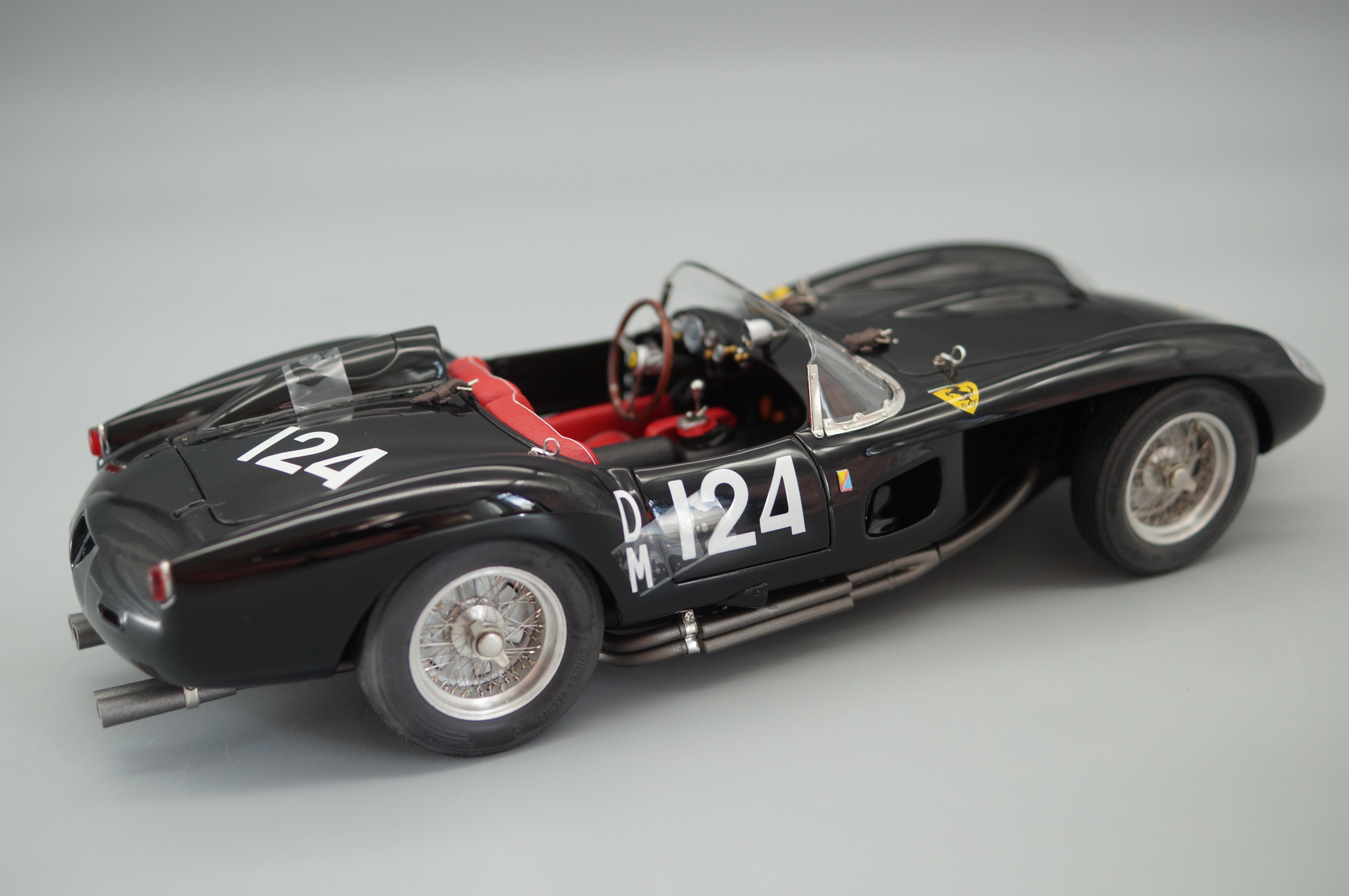 1/18 Ferrari 250 Testa Rossa #DM124 1958 (black) Limited Edition #0602/5000 pieces CMC M-081 -pre-owned-
