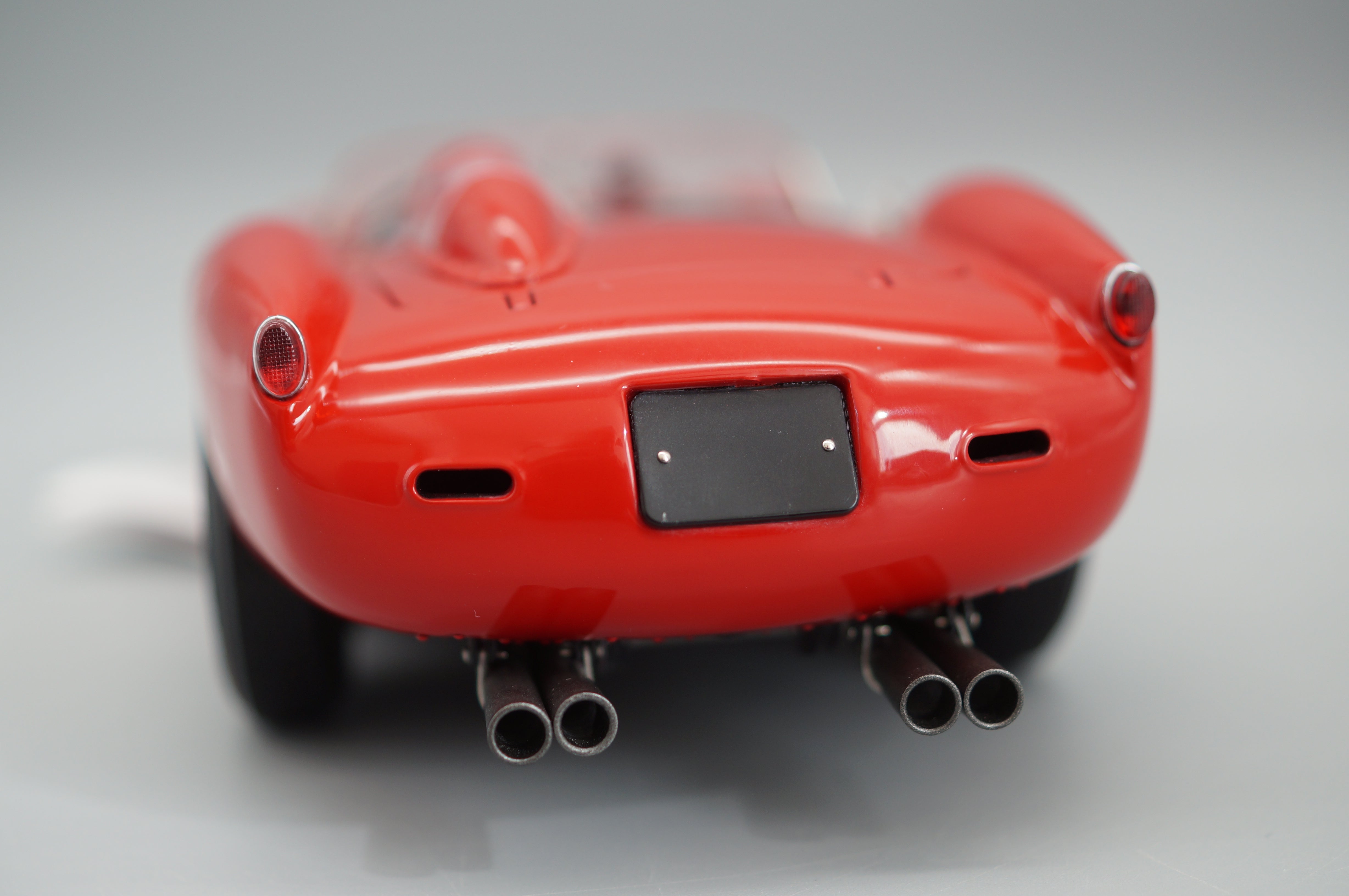 1/18 Ferrari 250 Testa Rossa 1958 #6547 CMC M-071 -pre-owned- paint defects