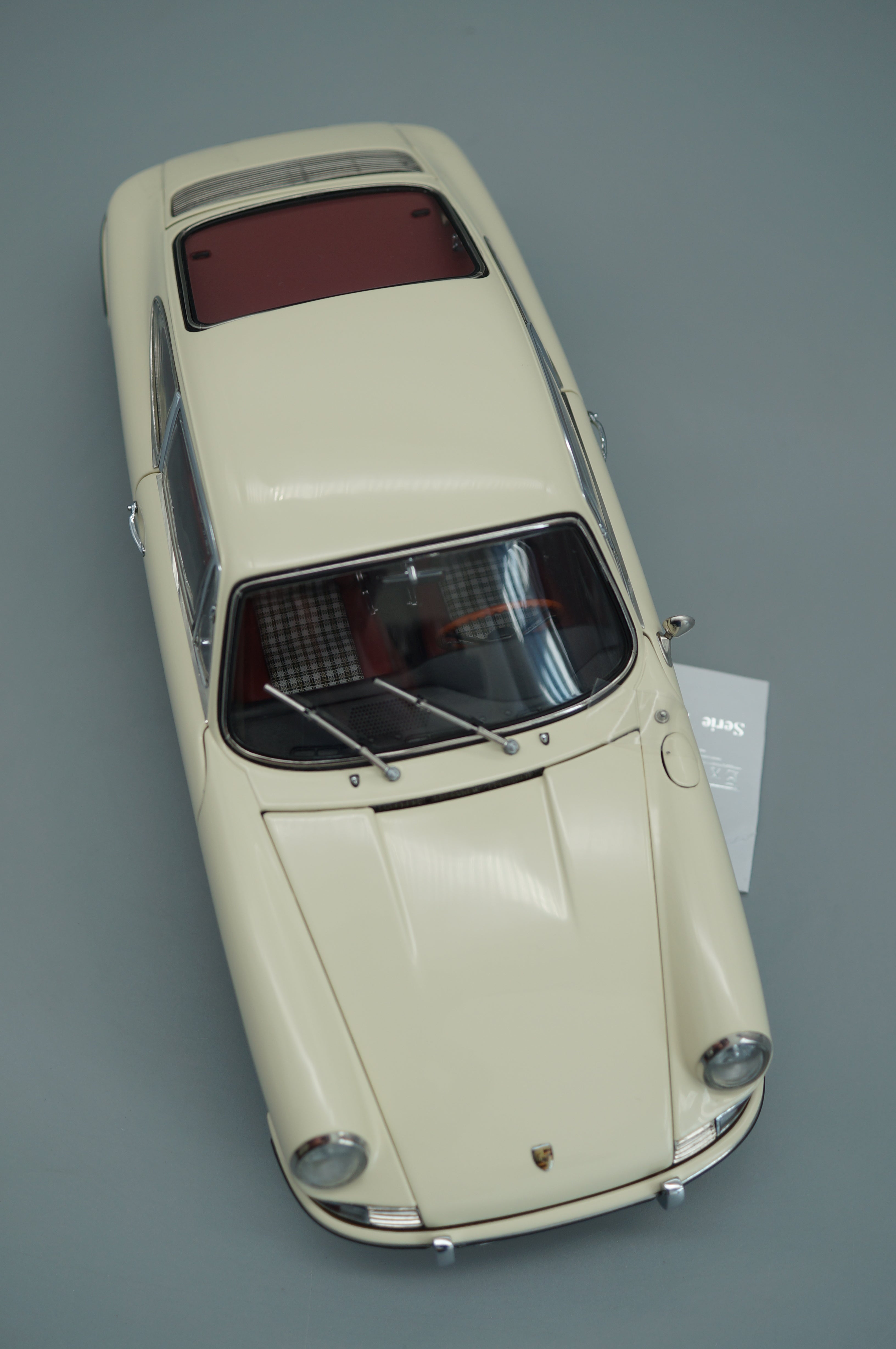 1/18 Porsche 901 Coupe Beige #1150 CMC M-067C -pre-owned