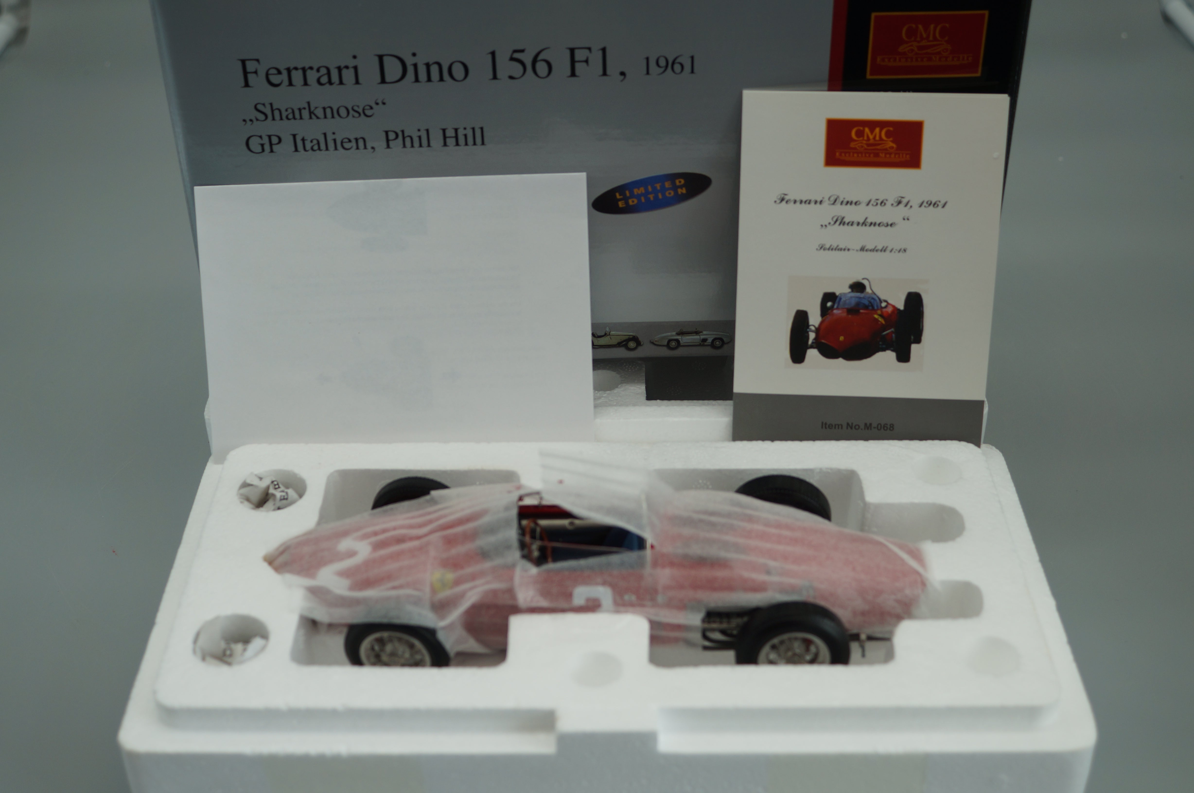 1/18 Ferrari 156 F1 'Sharknose' #2 Phil Hill Monza #3359/6000 CMC M-068 -pre-owned