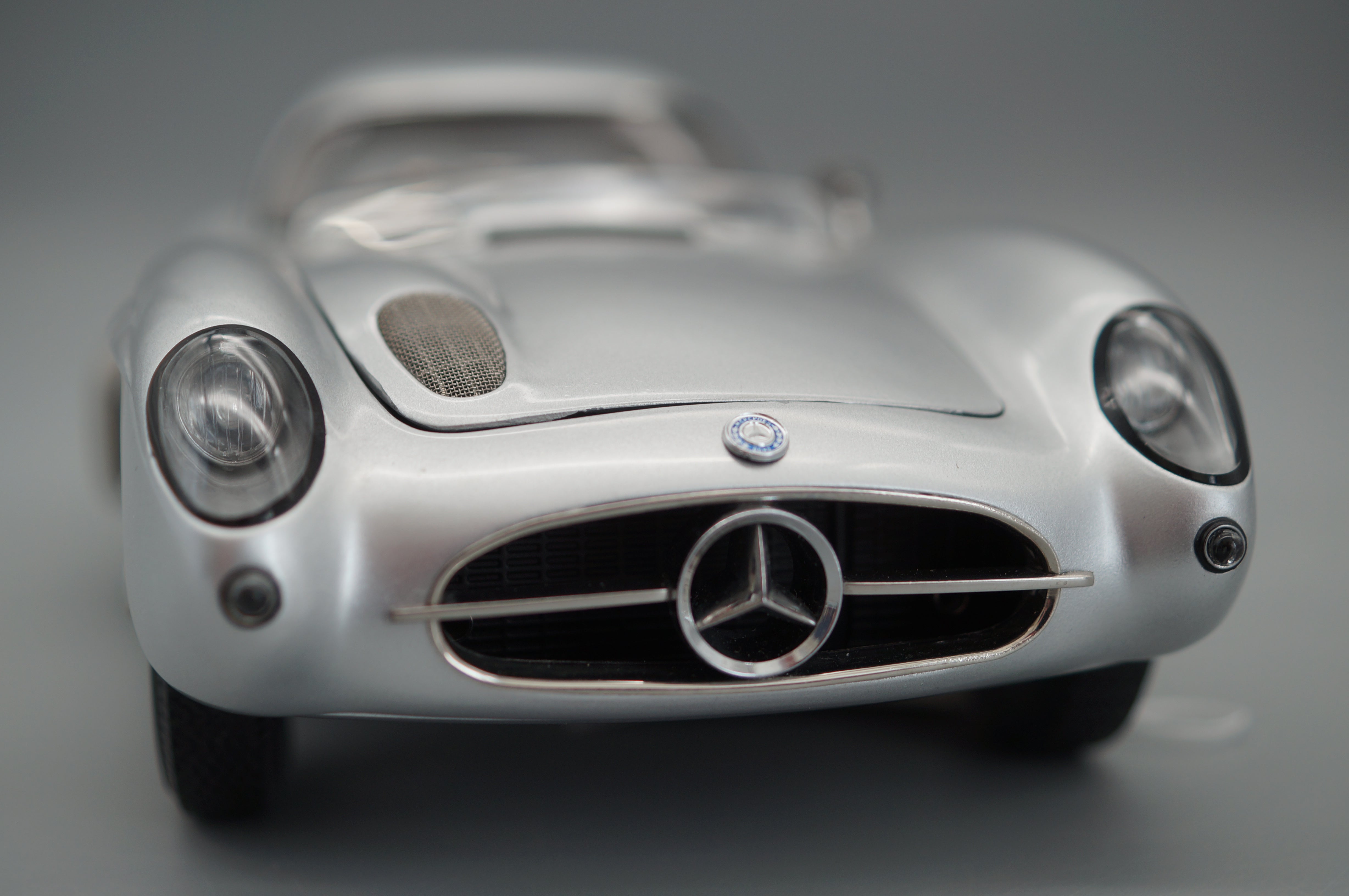 1/18 Mercedes-Benz 300 SLR Uhlenhaut Coupe 125 Years Mercedes #3478/4000 CMC M-088 -pre-owned