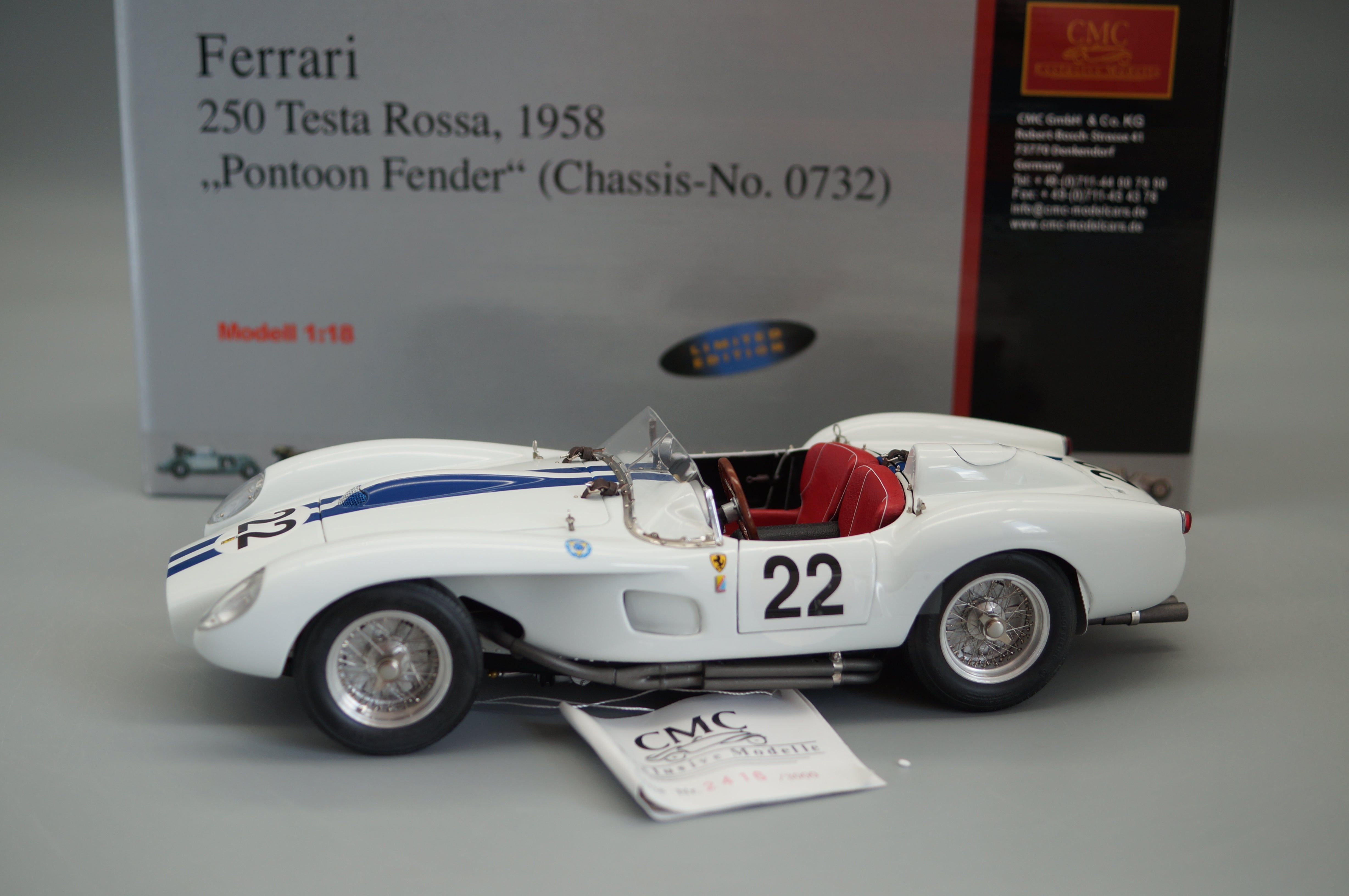 1/18 Ferrari 250 Testa Rossa #22 Pontoon Fender #2416/3000 CMC M-080 -pre-owned