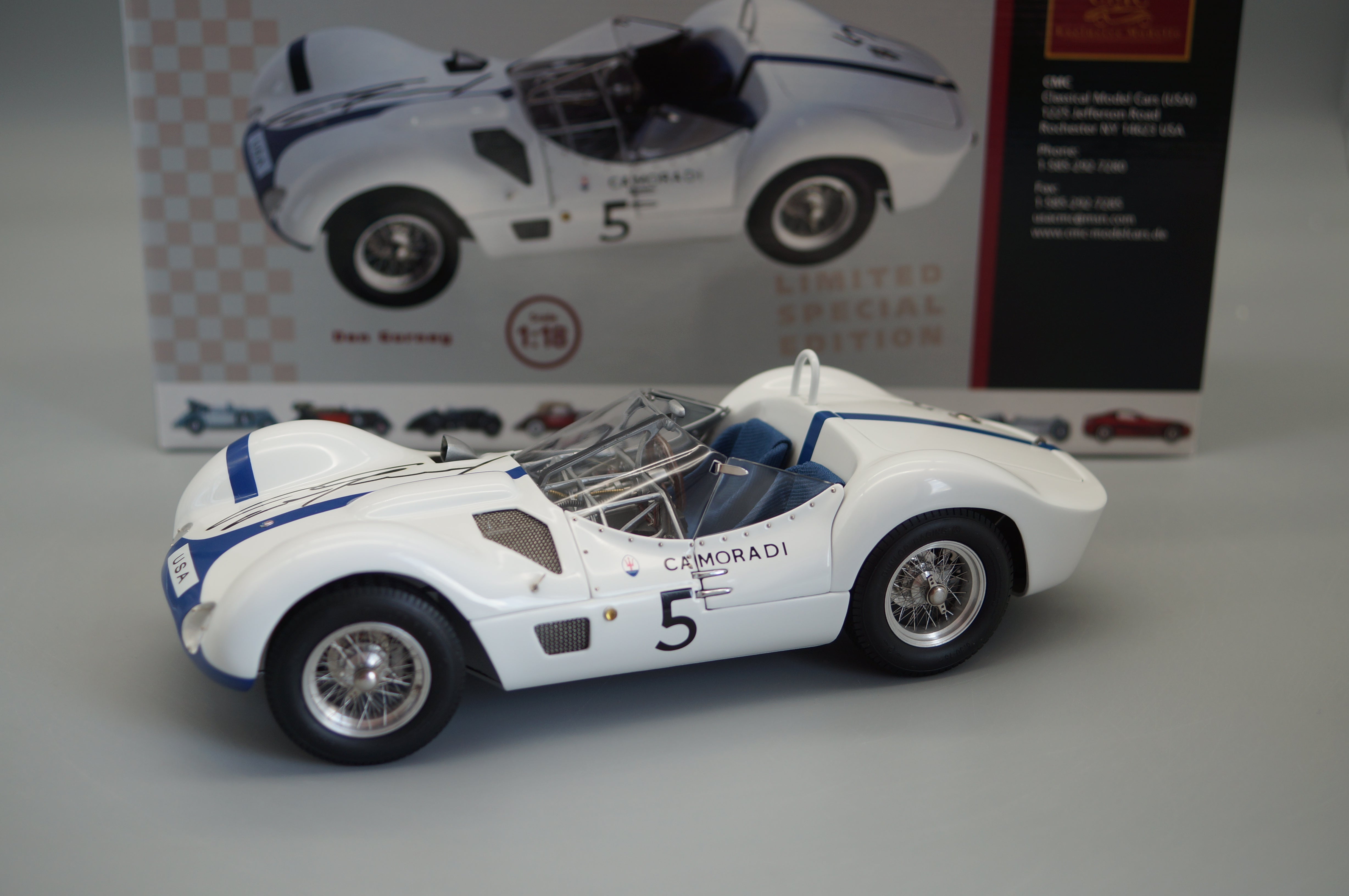 1/18 Maserati Birdcage #5 signiert von Dan Gurney #464/600 CMC M-062 -pre-owned