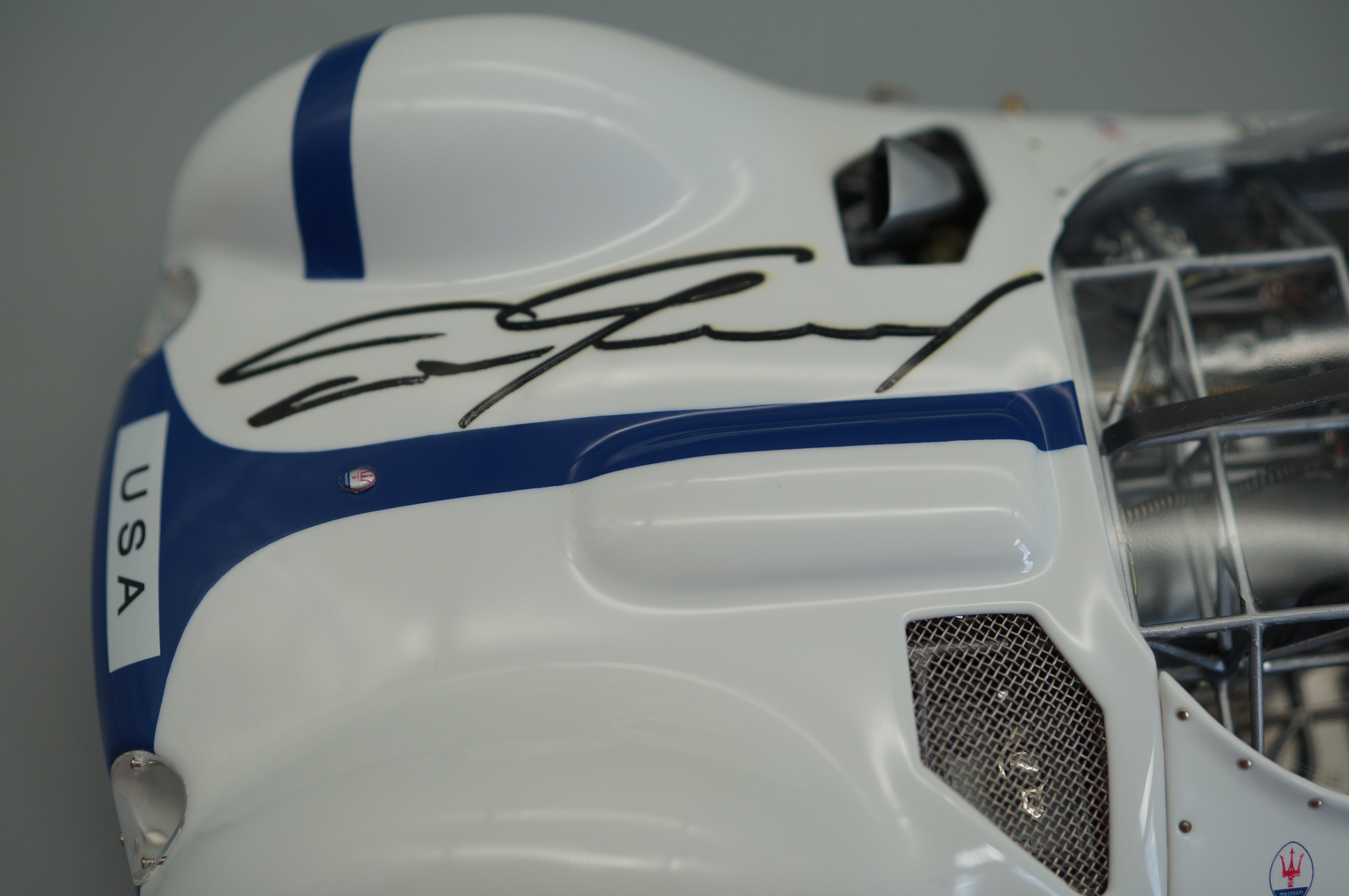 1/18 Maserati Birdcage #5 signiert von Dan Gurney #464/600 CMC M-062 -pre-owned