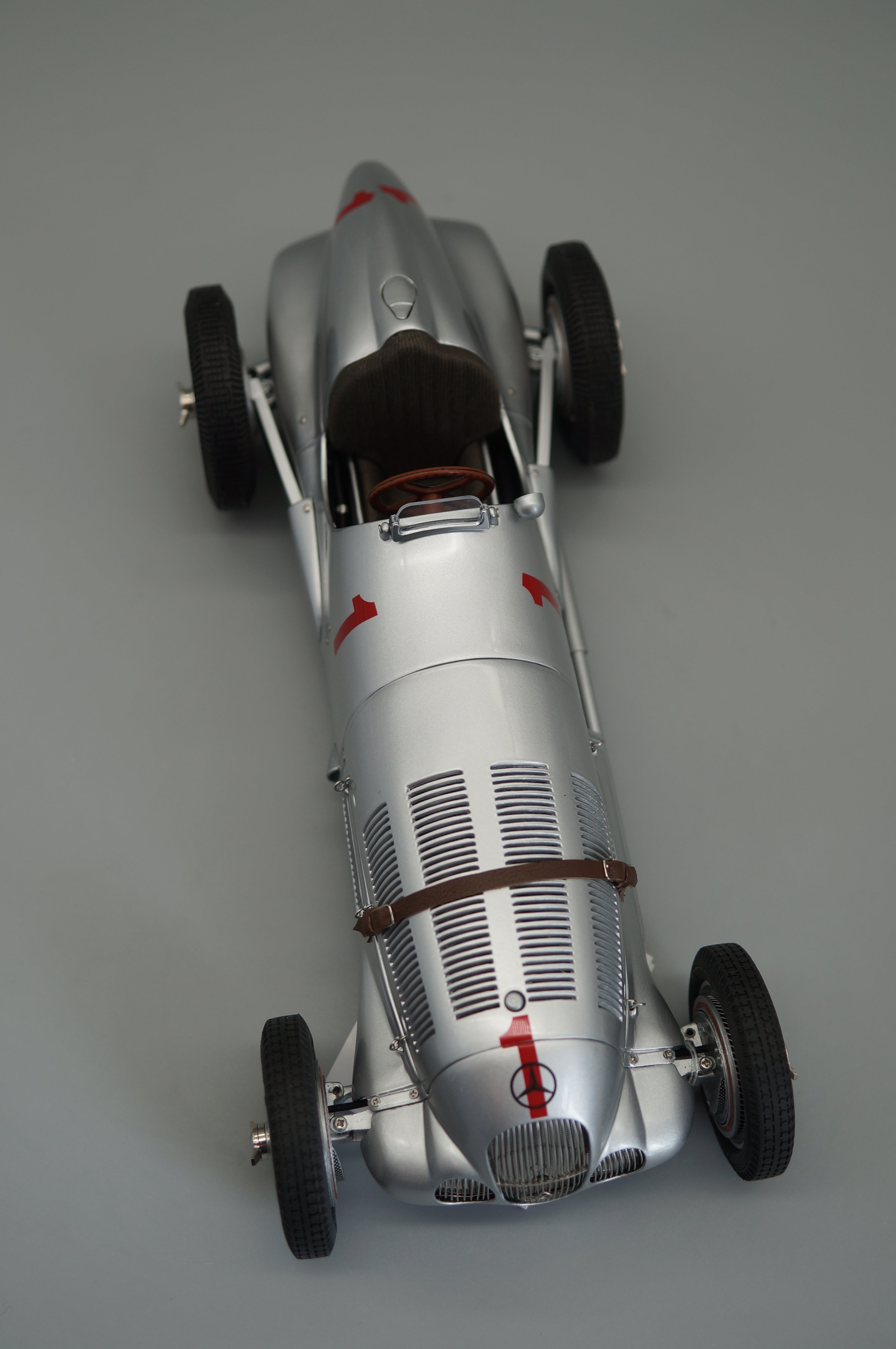 Mercedes-Benz W125 #1 Caracciola Donington 1937 CMC M-113 LE 1,000