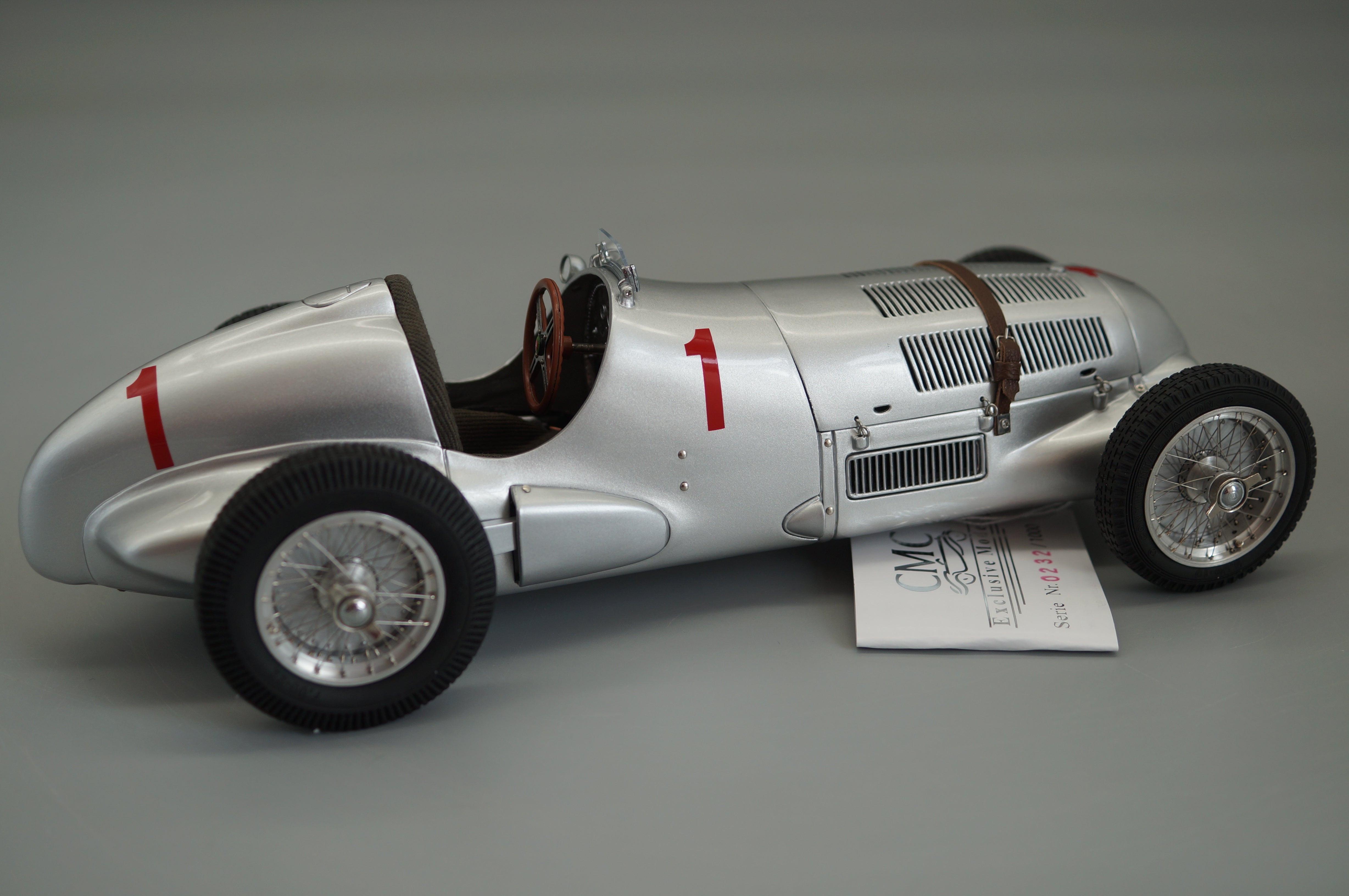 Mercedes-Benz W125 #1 Caracciola Donington 1937 CMC M-113 LE 1,000