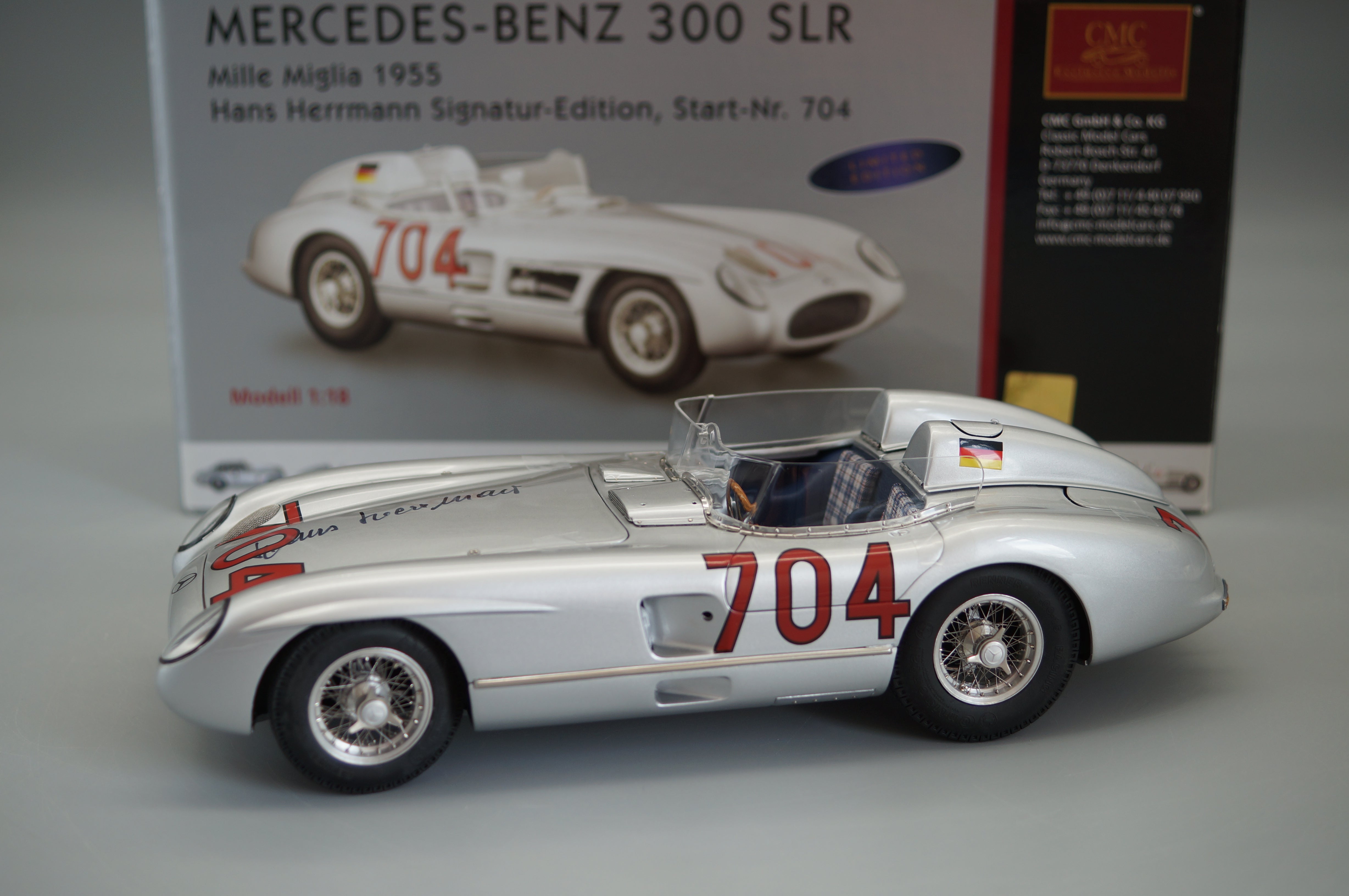 1/18 Mercedes-Benz 300 SLR #704 Hans Herrmann Signatur Edition #143/400 CMC M-124 -pre-owned