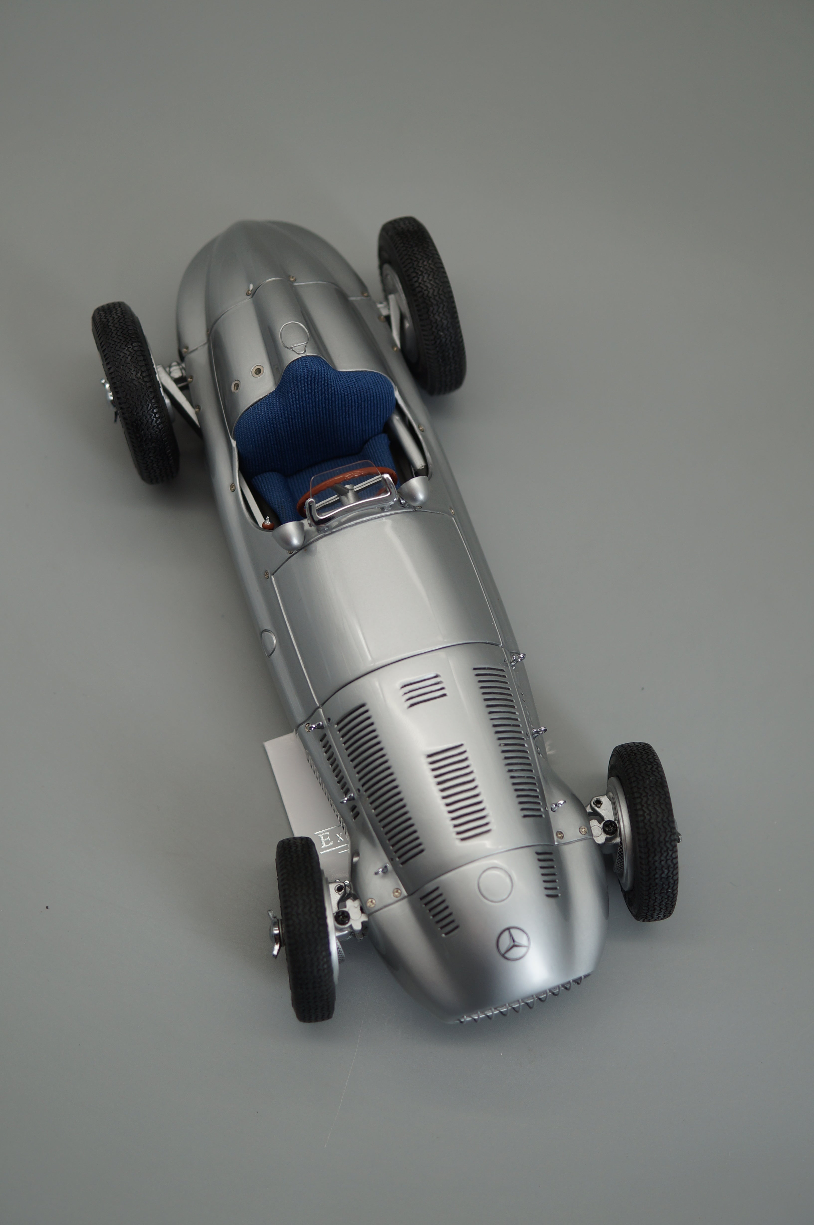 1/18 Mercedes-Benz W165 Winner of Tripoli 1939 #7185 CMC M-018 -pre-owned
