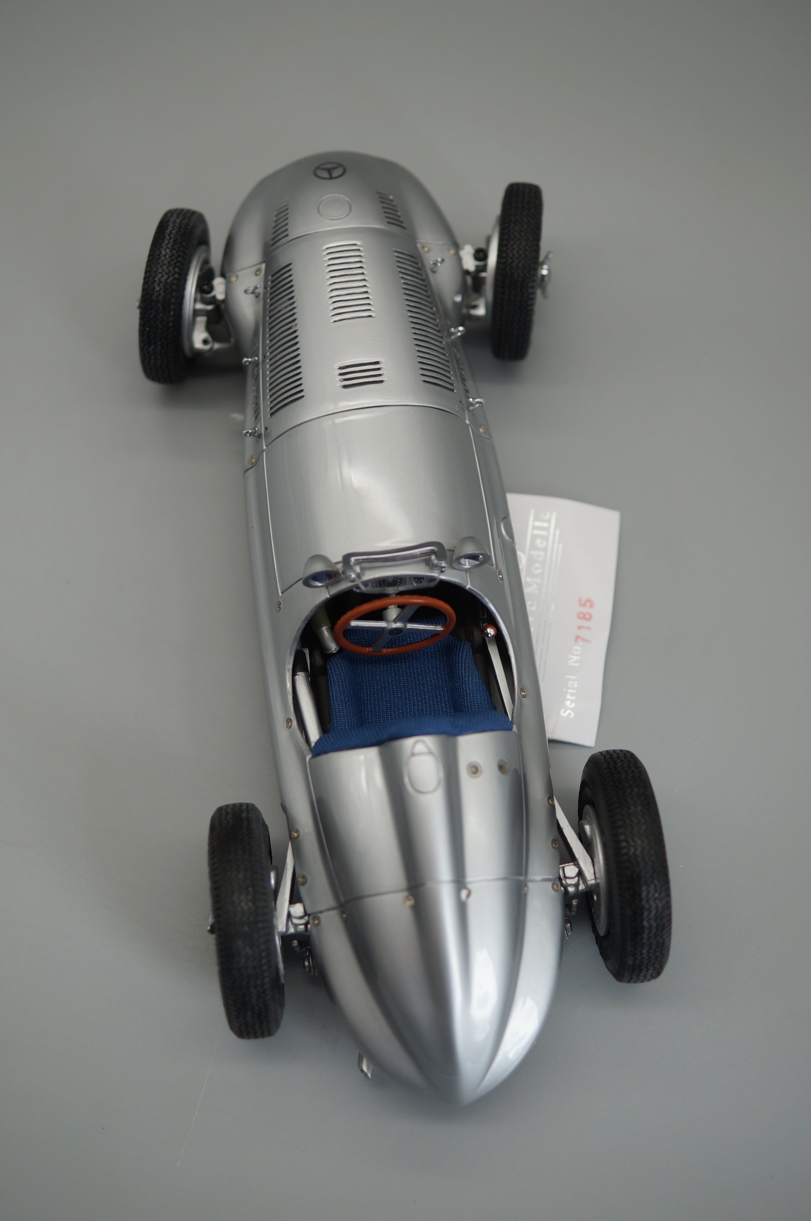 1/18 Mercedes-Benz W165 Winner of Tripoli 1939 #7185 CMC M-018 -pre-owned
