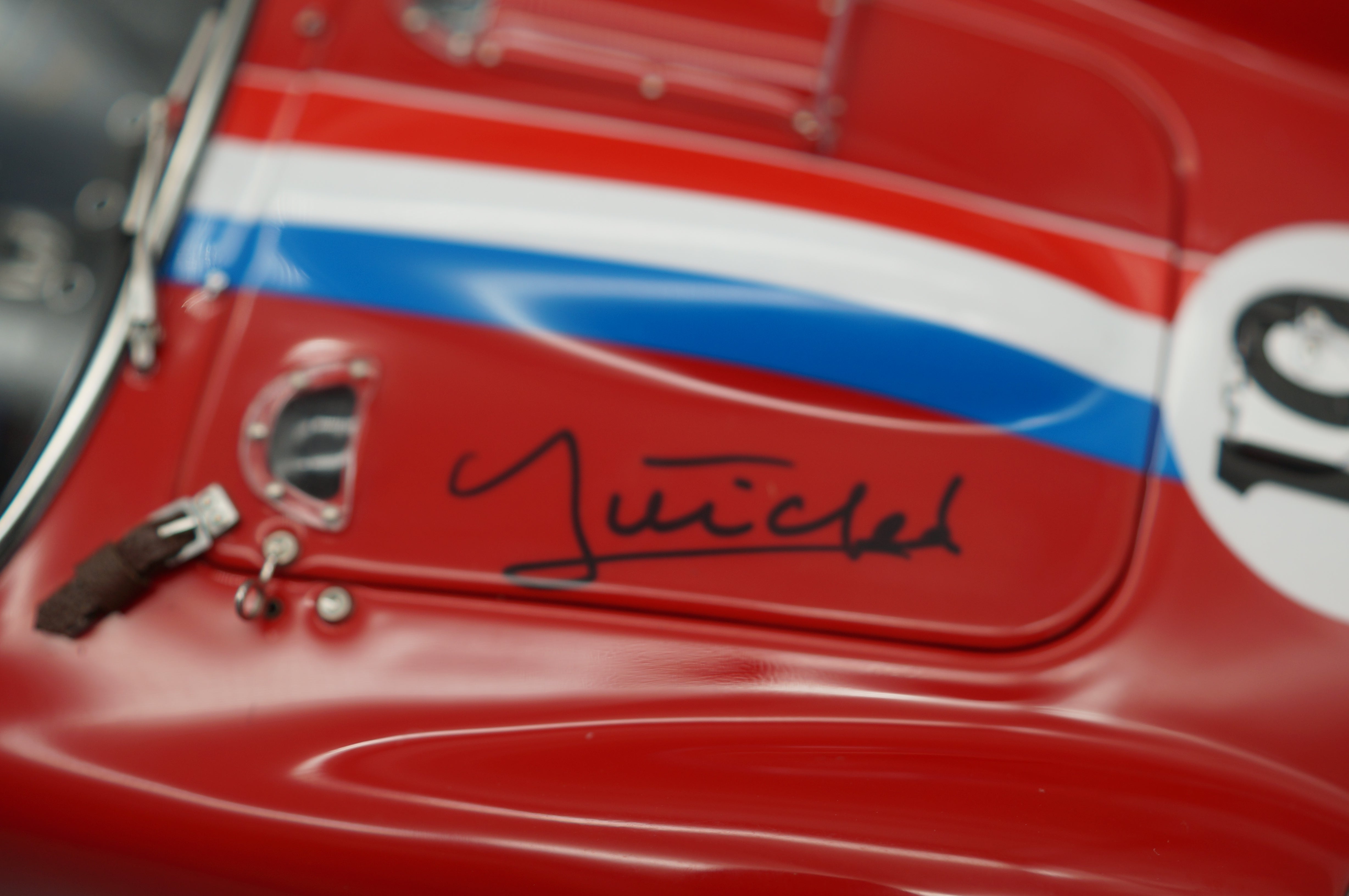 1/18 CMC Ferrari 250 GTO #19 Le Mans 1962 signed by Jean Guichet #039/400 CMC M-174 -pre-owned