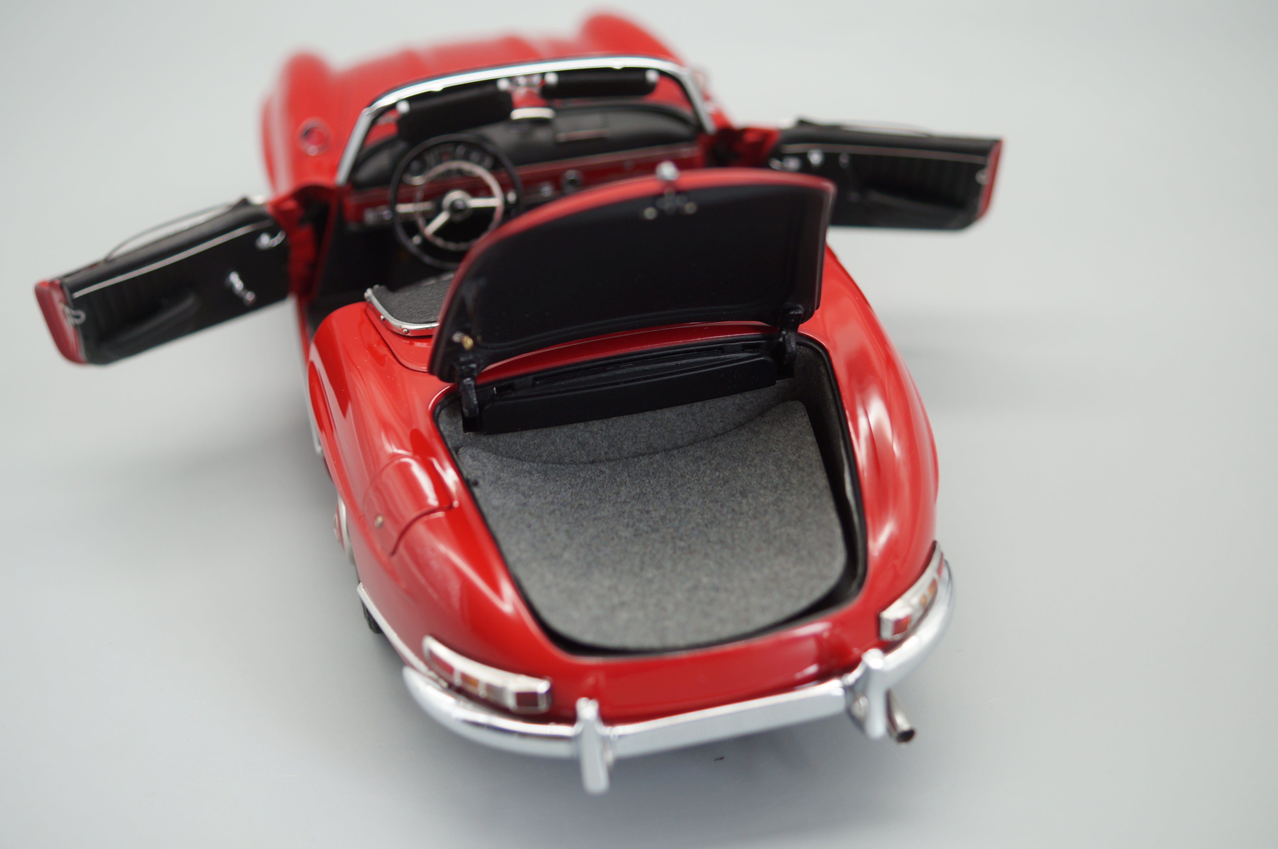 1/18 Mercedes-Benz 300 SL W198 Roadster offen rot CMC M-282