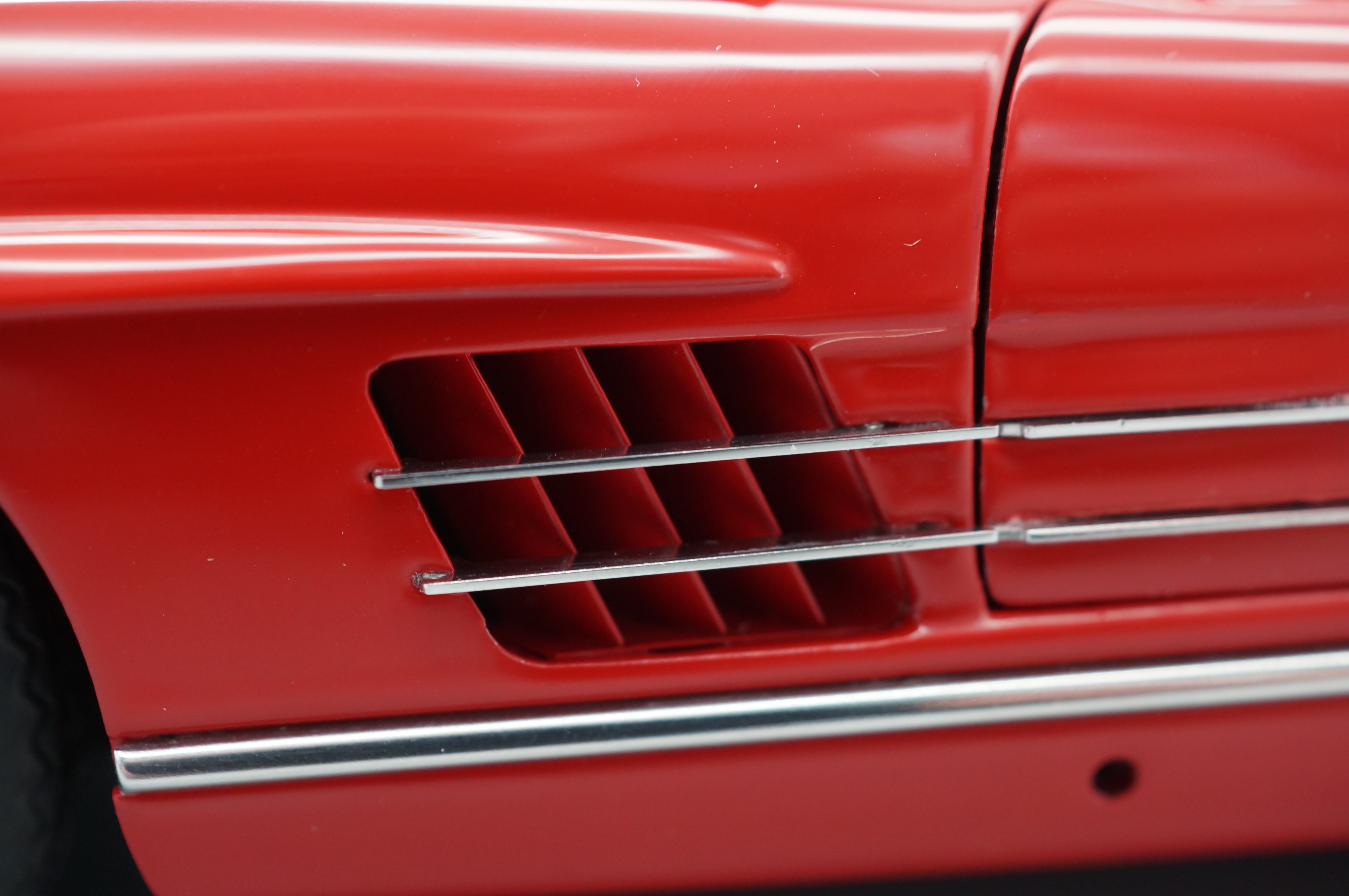 1/18 Mercedes-Benz 300 SL W198 Roadster offen rot CMC M-282