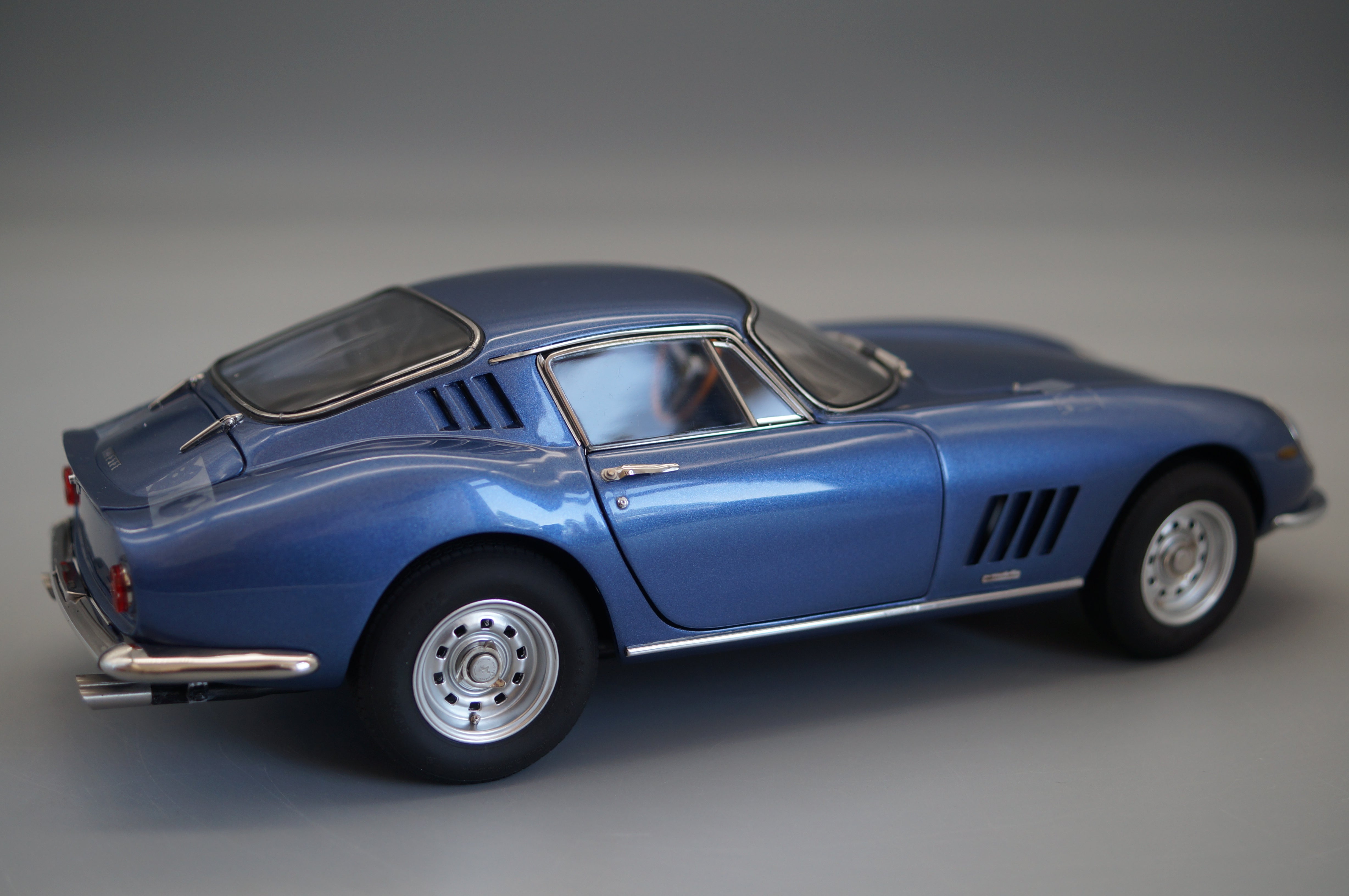 1/18 Ferrari 275 GTB/C California Blau #197/1000 CMC M-239 -MH163