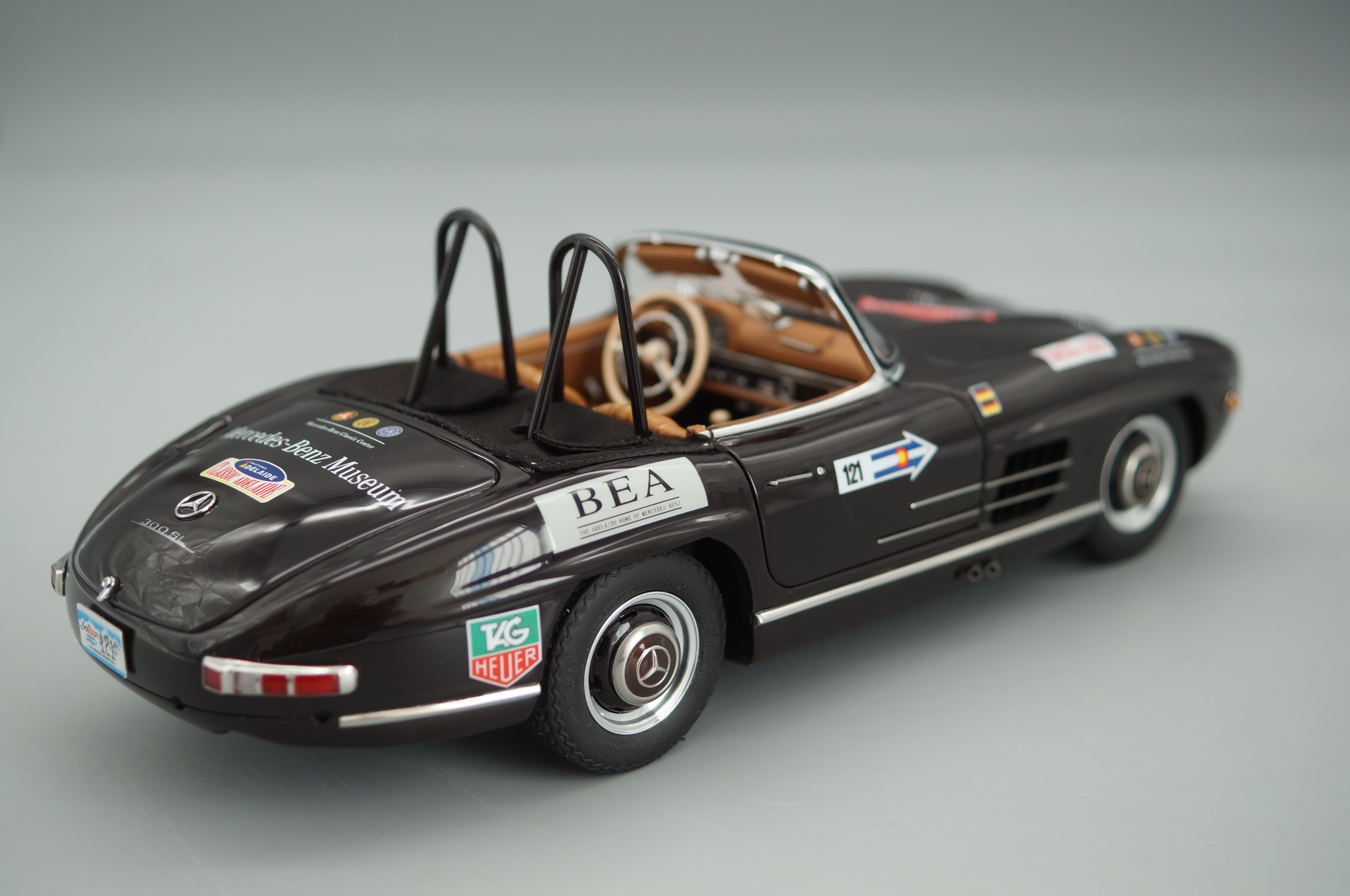 1/18 Mercedes-Benz 300 SL W198 Rallye Roadster Brown offen CMC M-295