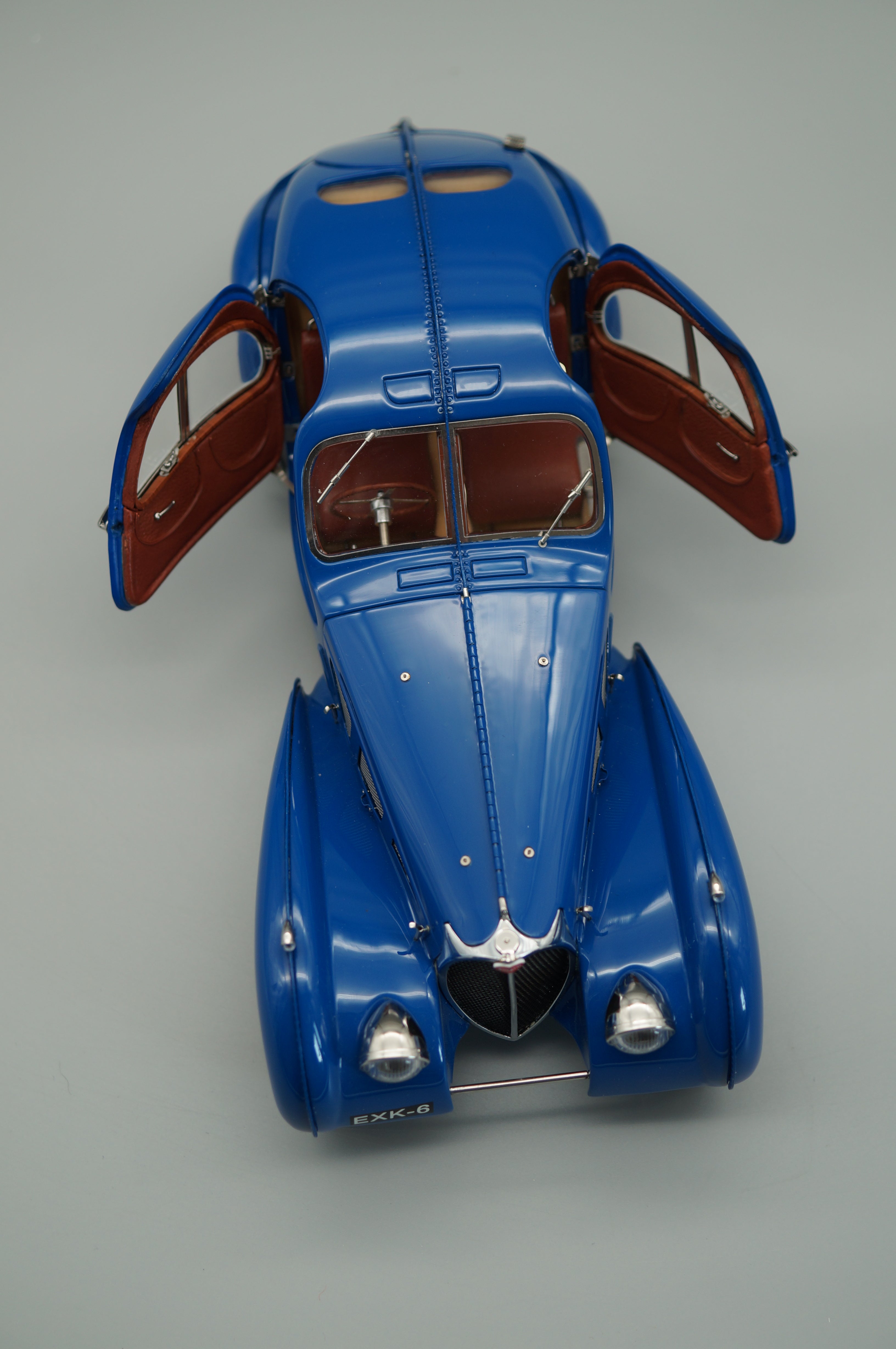 1/18 Bugatti Type 57 SC Atlantic blue RB Pope CMC M-083 -pre-owned-