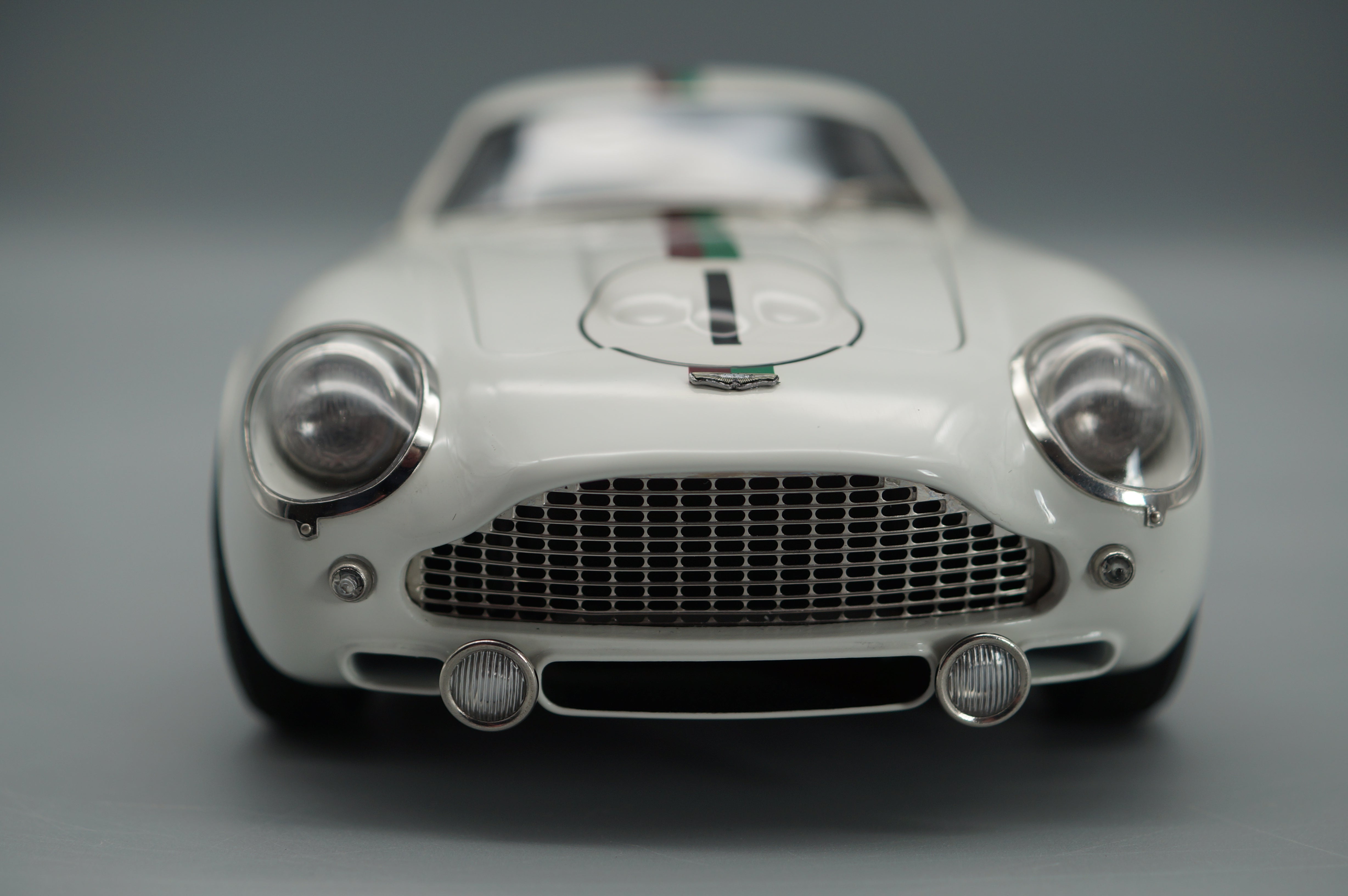 1:18 Aston Martin DB4 GT Zagato Start-Nr. 1 Le Mans LE 2500 pcs CMC M-139 - pre-owned-