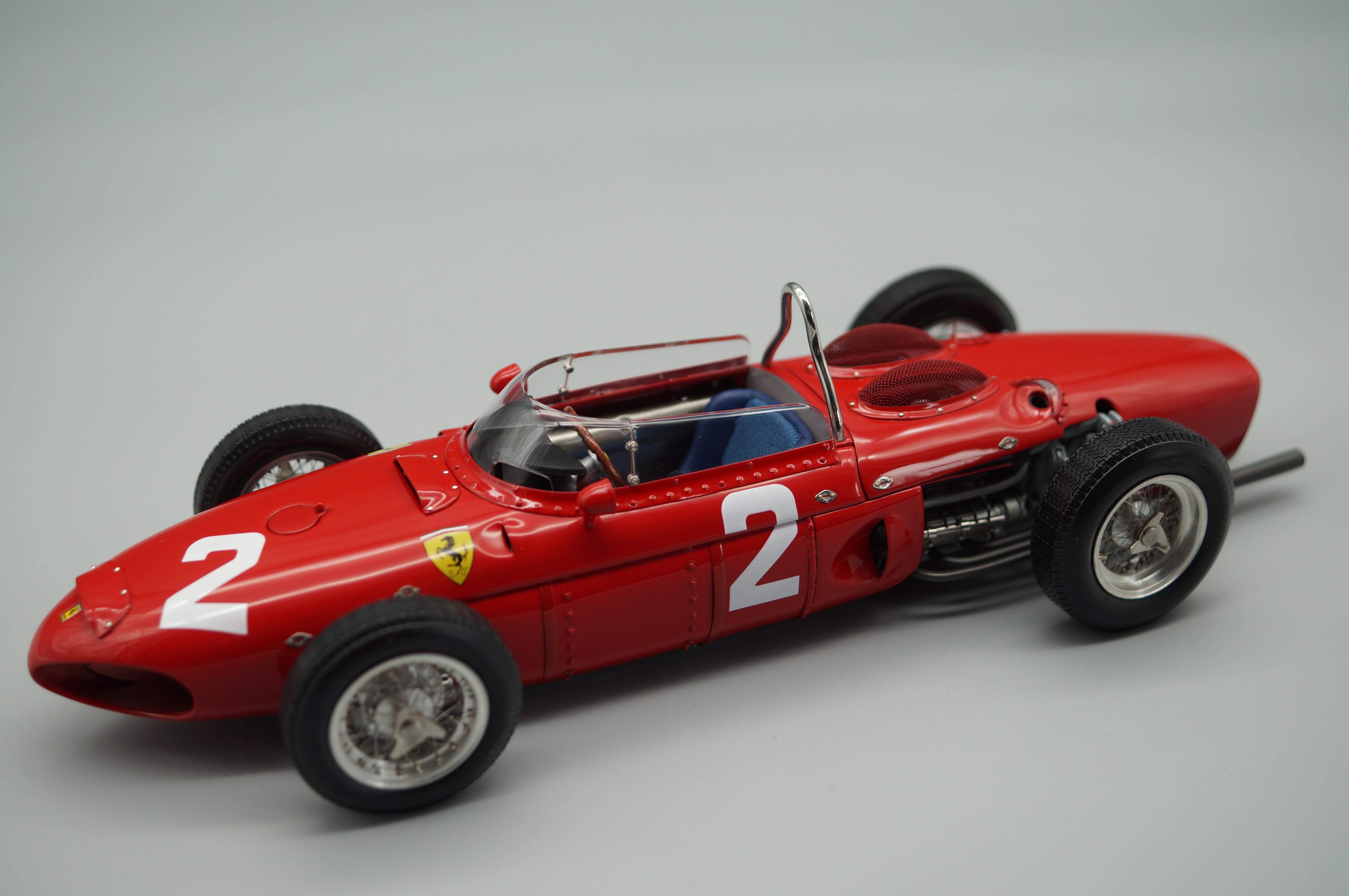 1:18 Ferrari 156 F1 'Sharknose' #2 Phil Hill Monza CMC M-068 -pre-owned- TS459