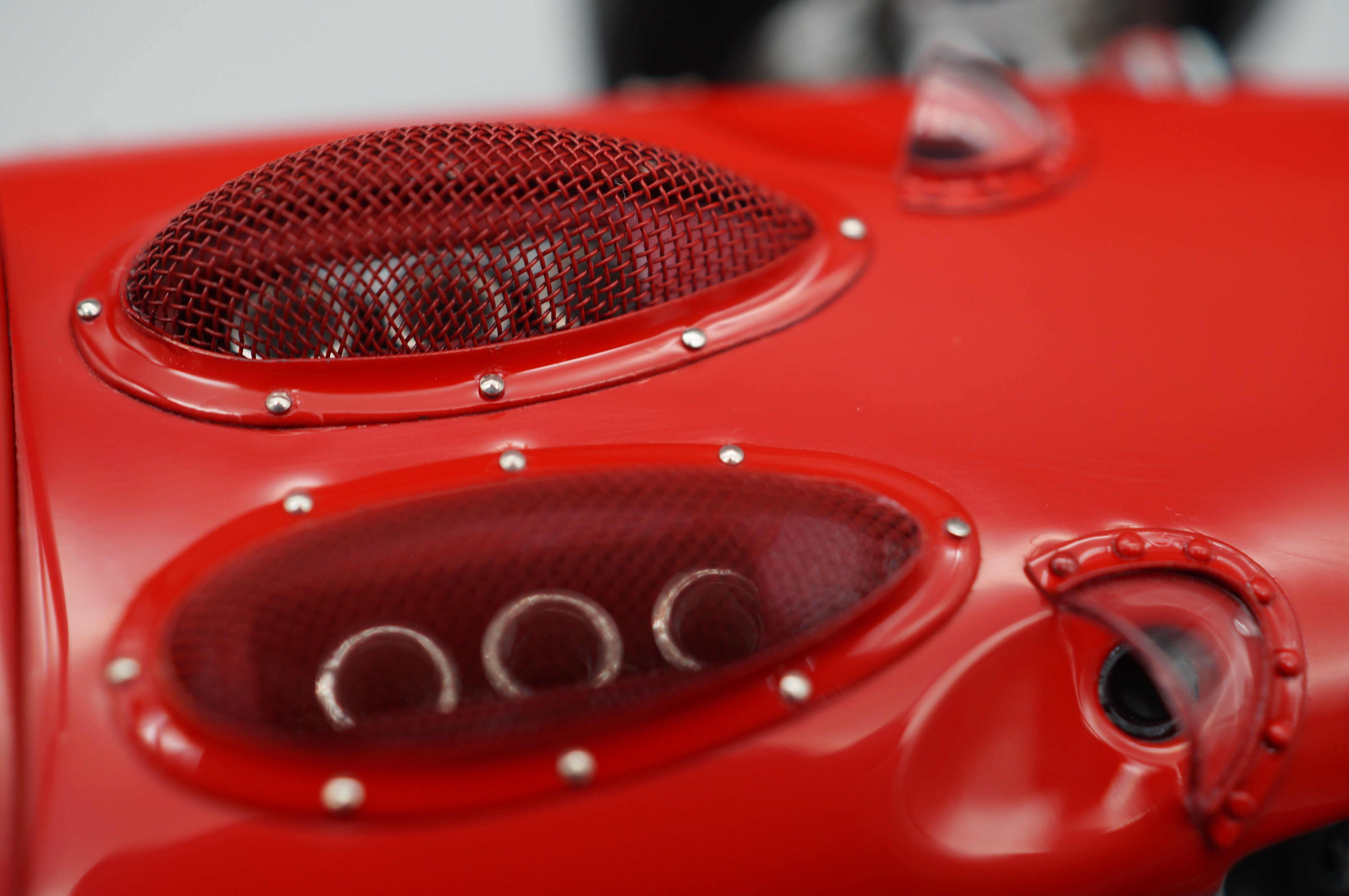 1:18 Ferrari 156 F1 'Sharknose' #2 Phil Hill Monza CMC M-068 -pre-owned- TS459