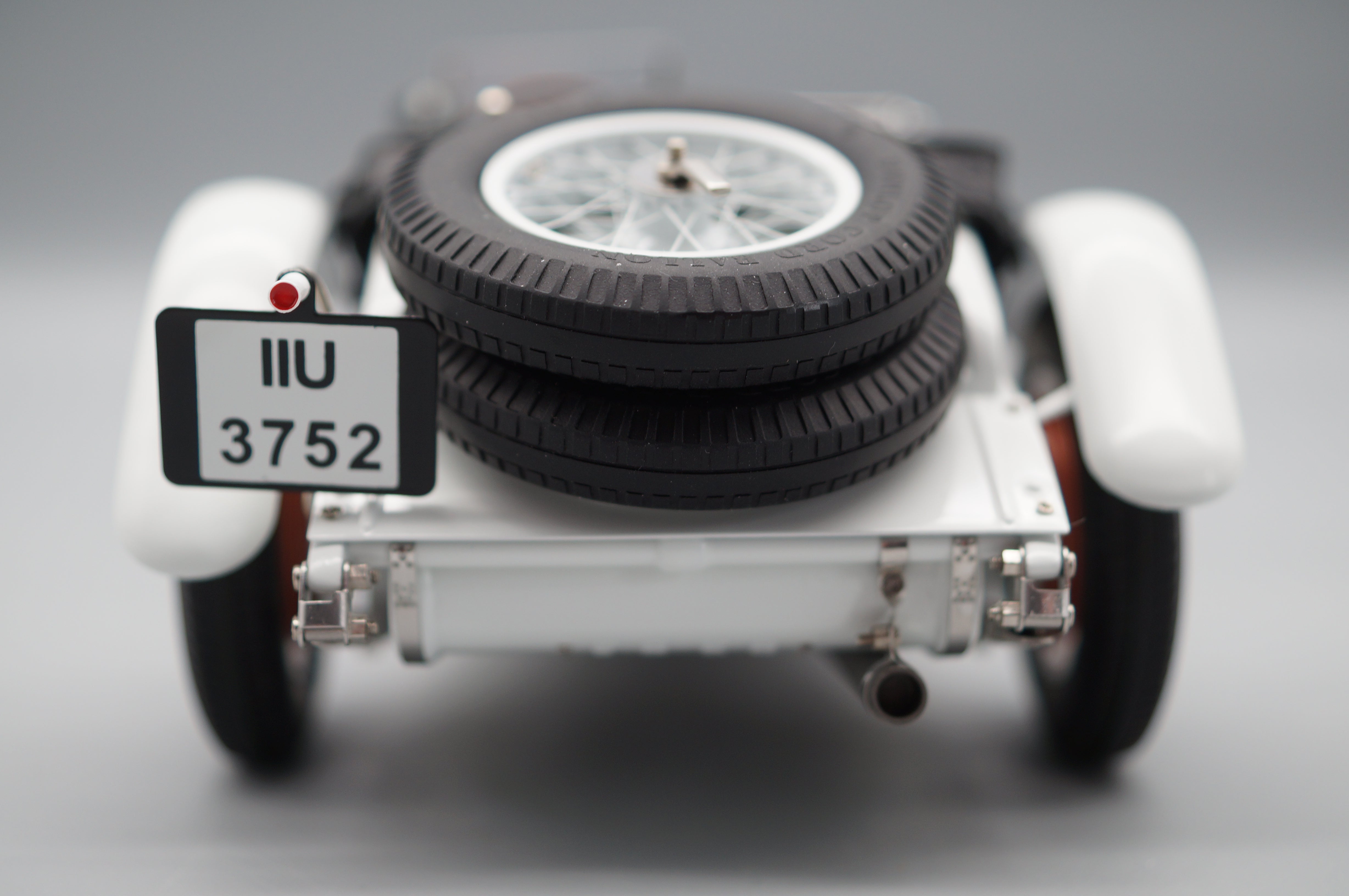 1:18 Mercedes-Benz SSK Hermann zu Leiningen 1930 CMC M-190 - pre-owned-