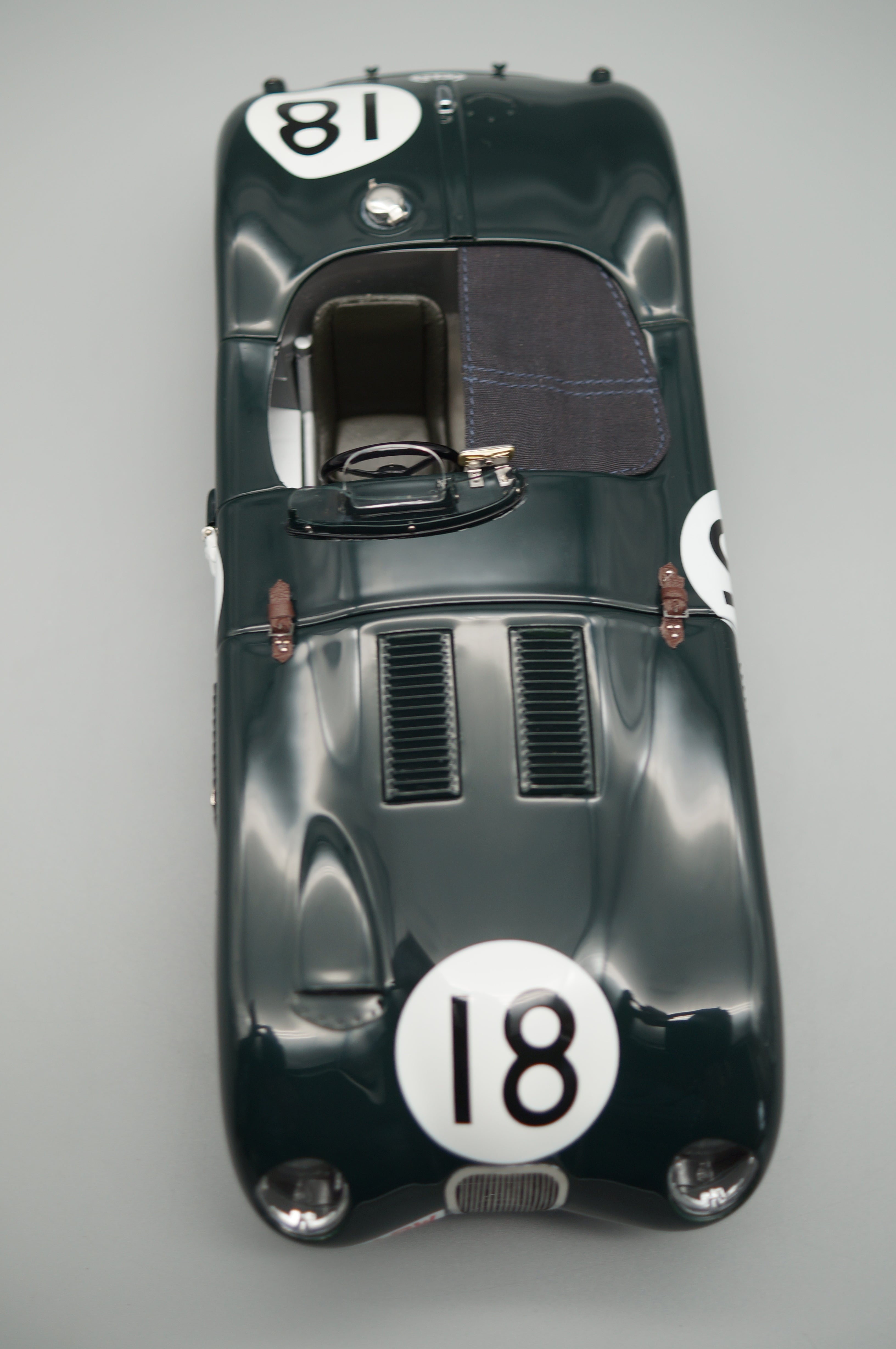 1:18 Jaguar C-Type #18 24h Le Mans Sieger 1953 Rolt/Hamilton CMC M-195 LE 1.500 - pre-owned-
