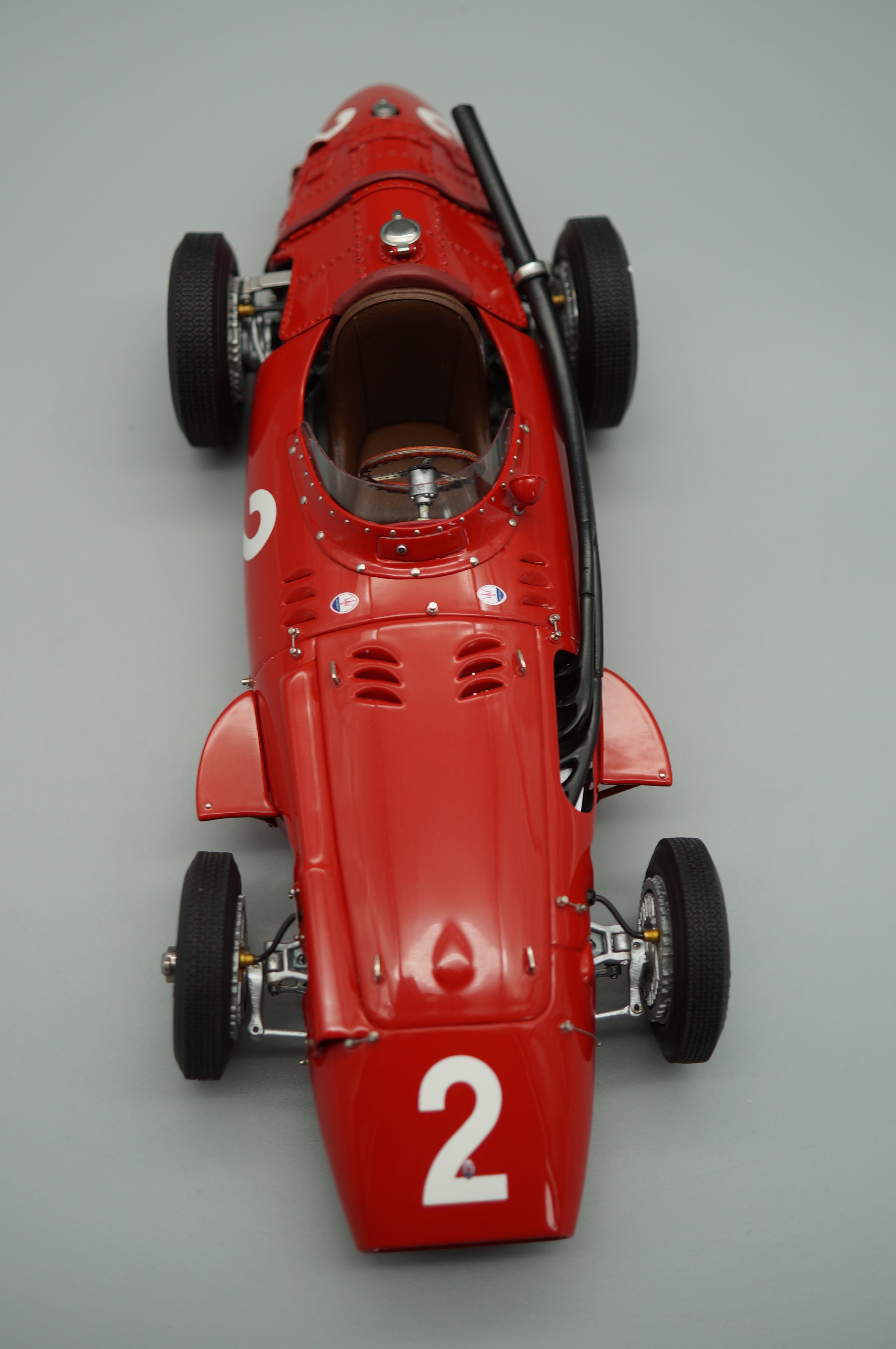 1:18 Maserati 250F #2 GP Frankreich "Fangio" CMC M-102 -pre-owned-