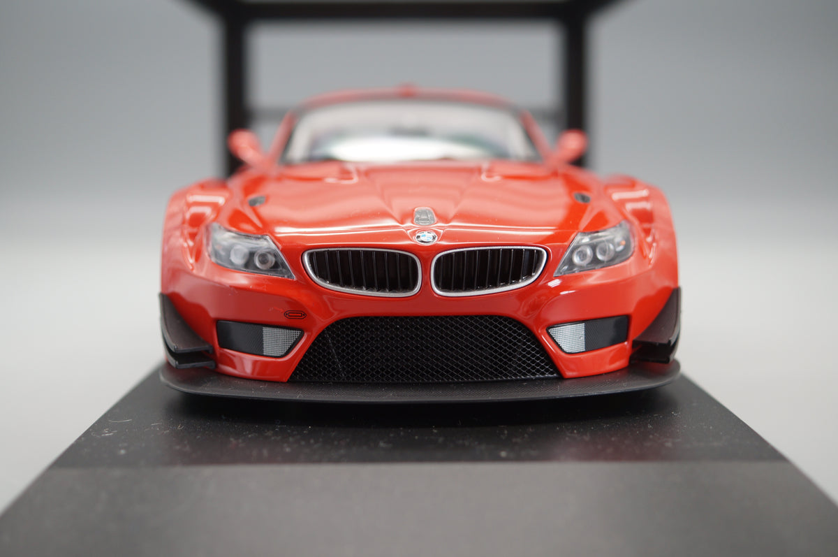 1/18 Minichamps 151122300 BMW Z4 GT3 2012 RED -DK449
