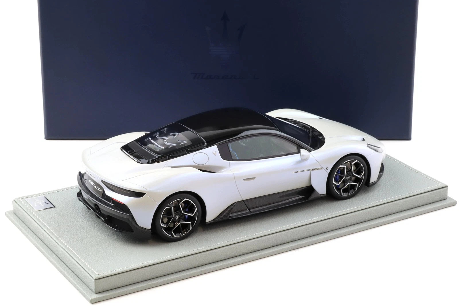 1/18 BBR Maserati MC20 Coupe 2020 BIANCO AUDACE - DEALER EDITION