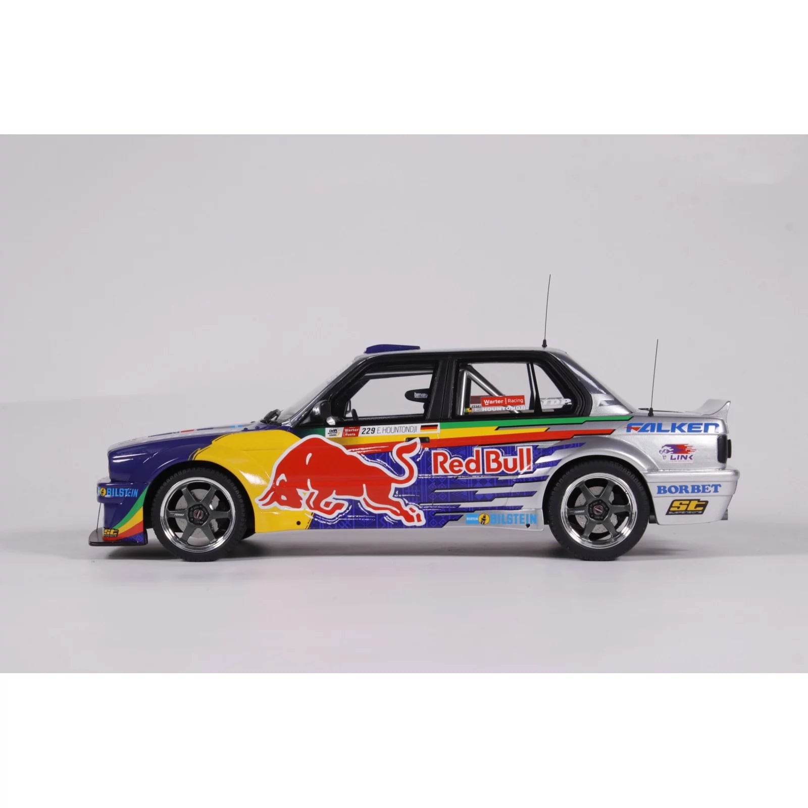 1/18 OttO BMW E30 V8 Drift 'RED BULL' 2023 OT486