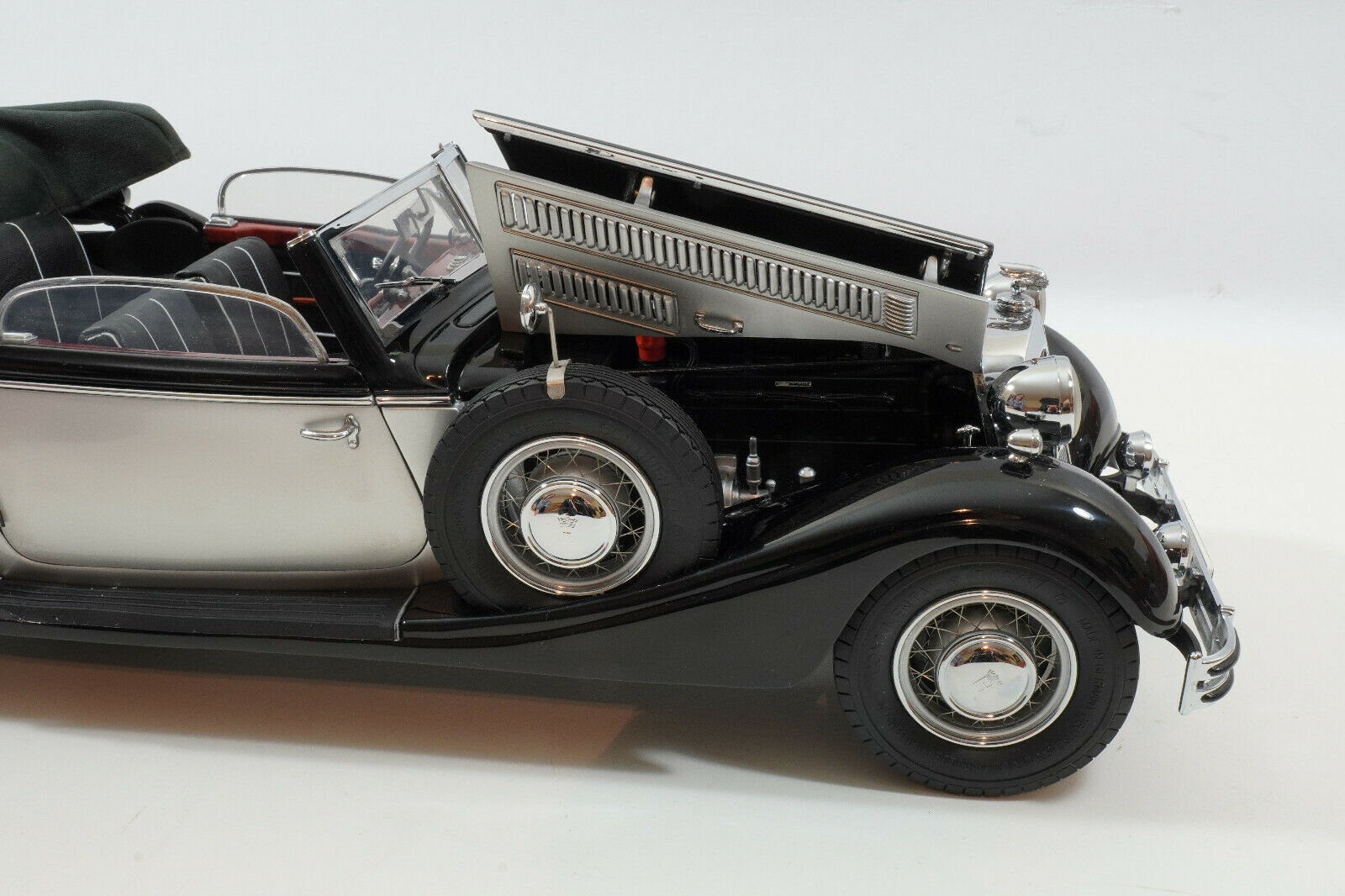 1/12 HORCH 853 Sportcabriolet 1936 CMC M-022
