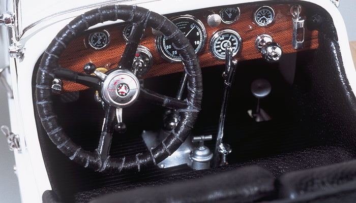 Mercedes-Benz SSKL Mille Miglia Rudolf Caracciola CMC M-055