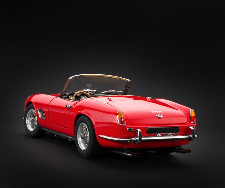 Ferrari 250 SWB Spyder California 1961 rot CMC M-091