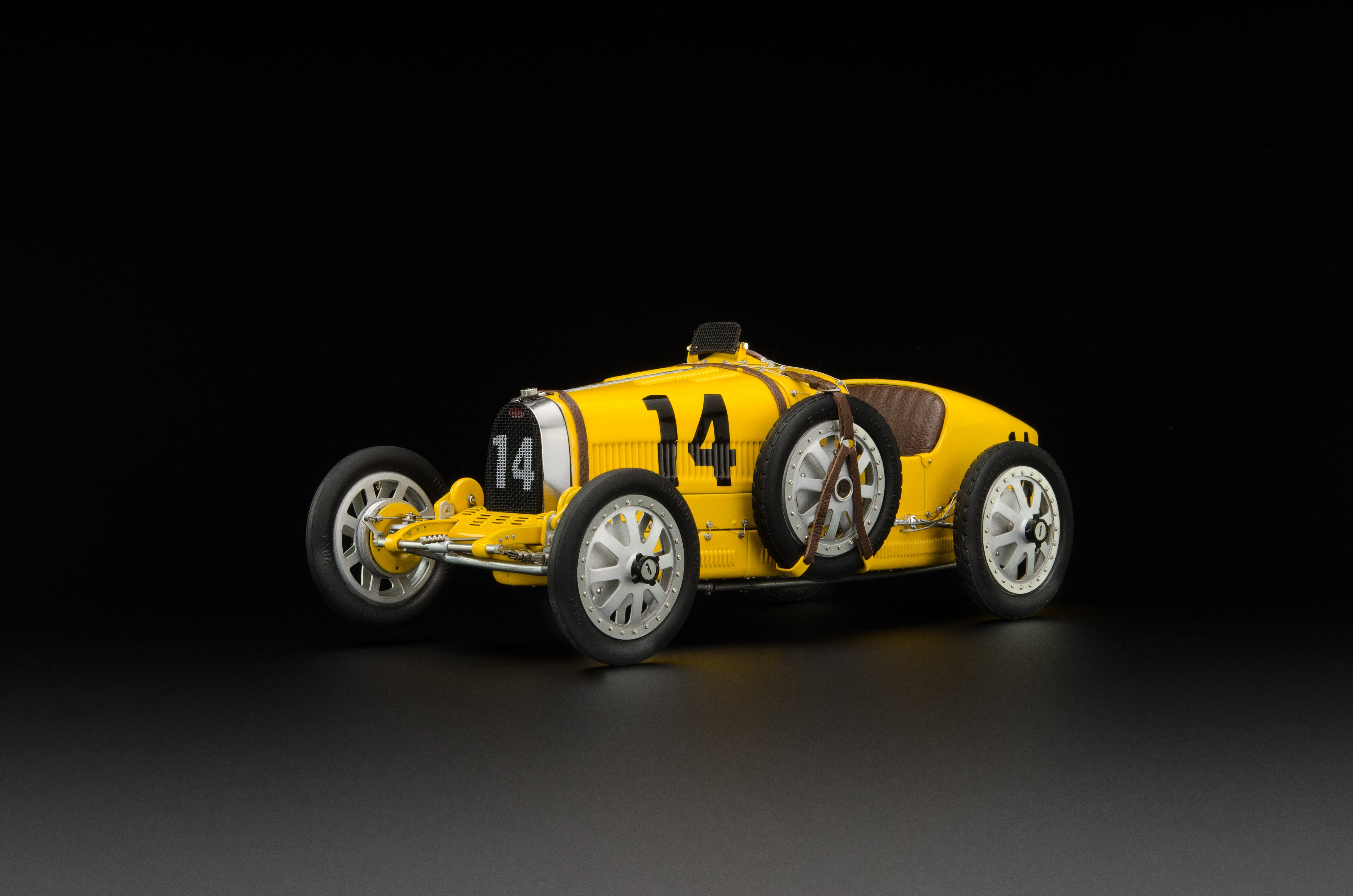 Bugatti T35 Nation Color Project - Belgien #14 LE 500 St. CMC M-100 008